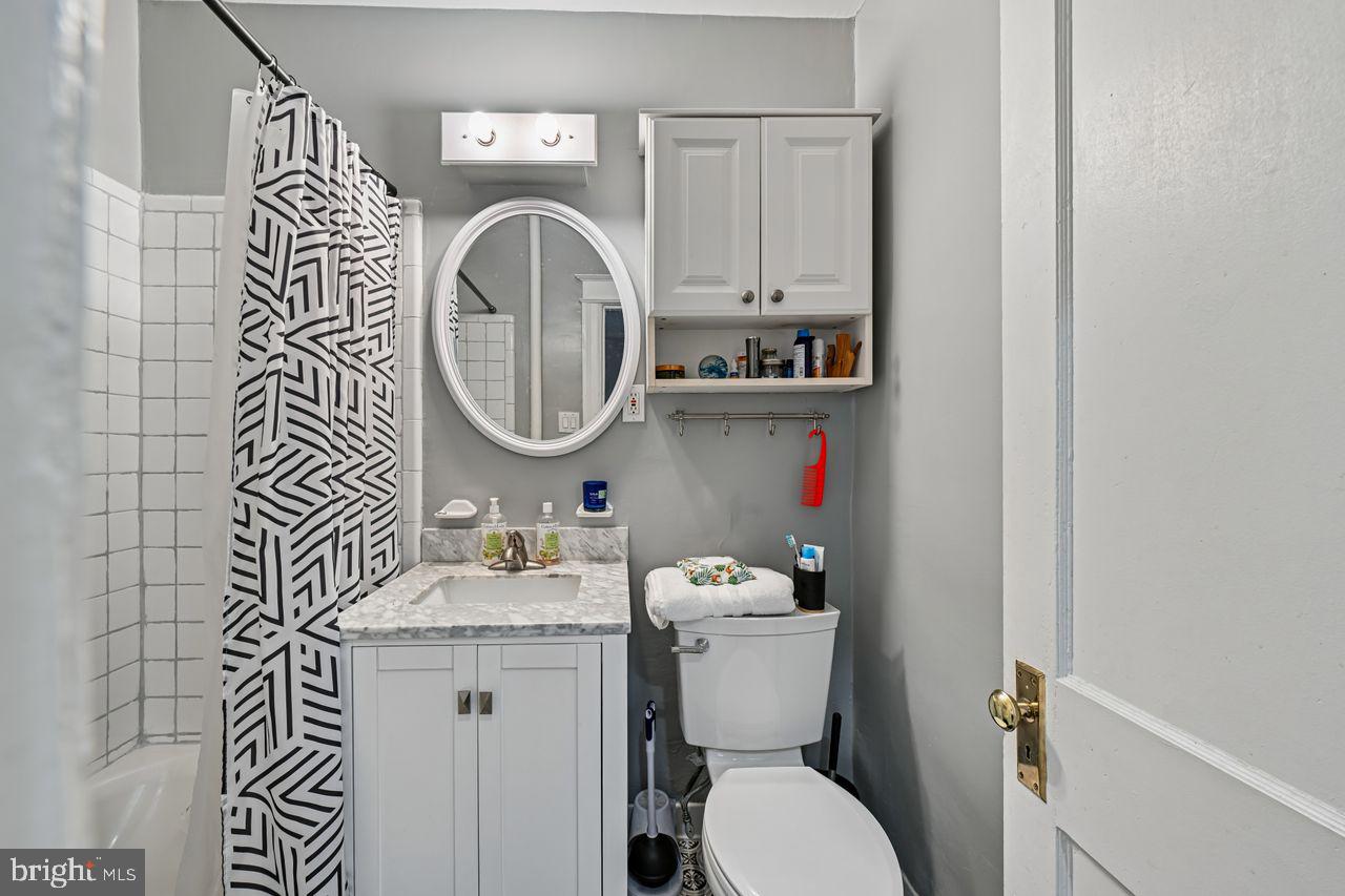 414 SEWARD SQUARE SE 104