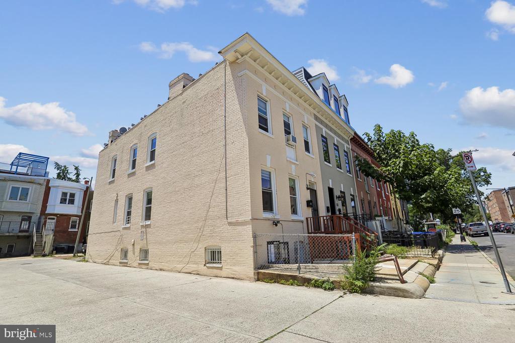 1408 NEWTON STREET NW