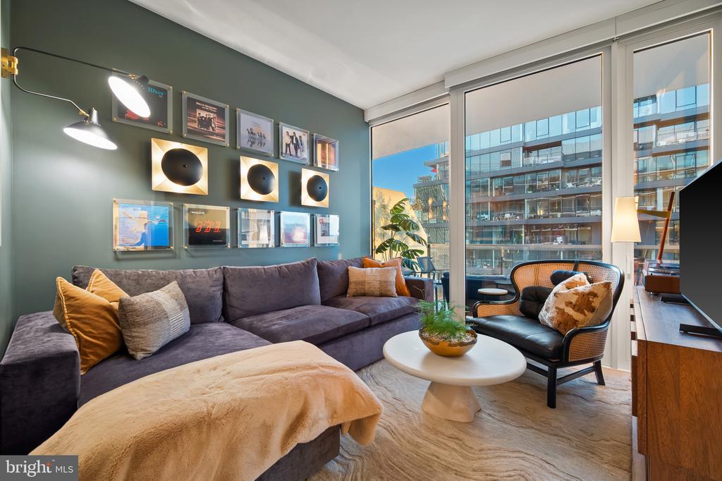 601 WHARF STREET SW Unit: 806