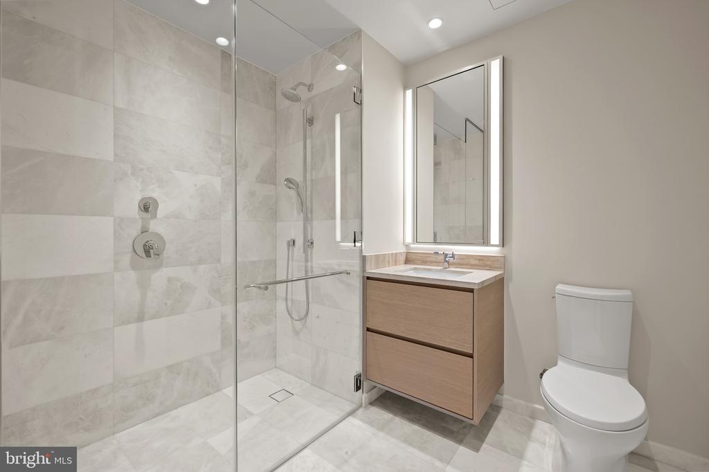 601 WHARF STREET SW Unit: 806