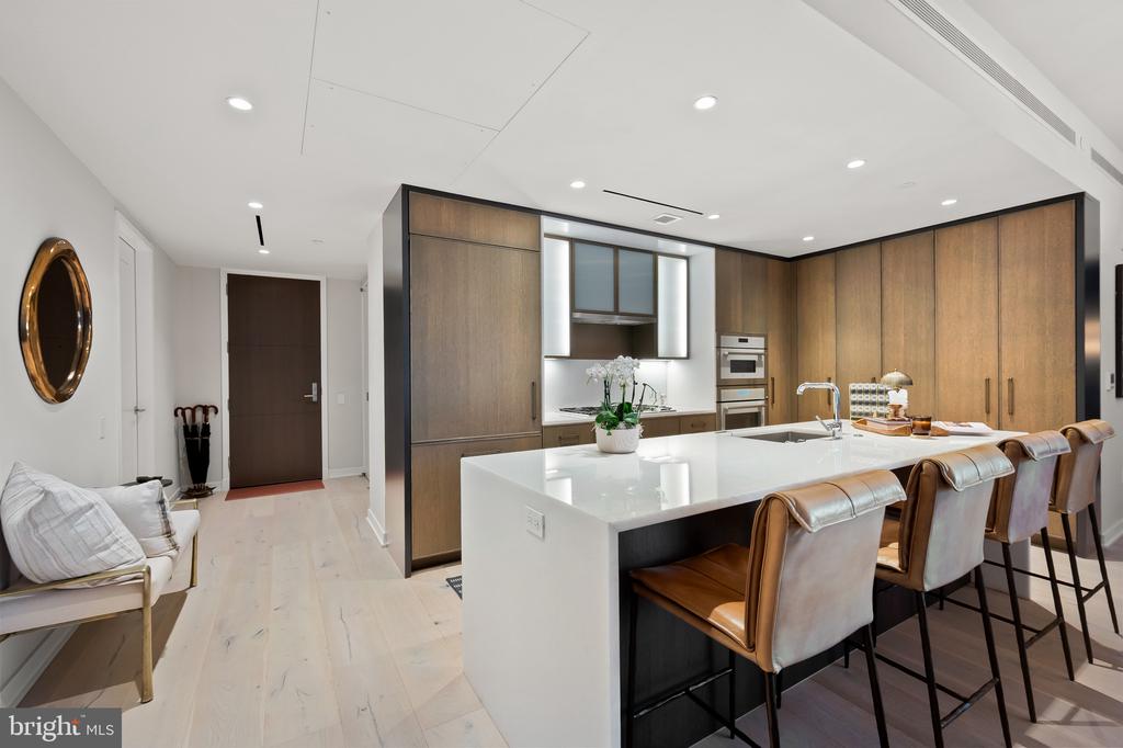 601 WHARF STREET SW Unit: 806