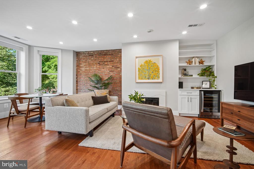 1024 MASSACHUSETTS AVENUE NE Unit: 5