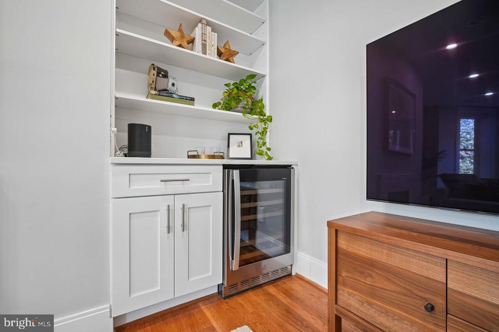 1024 MASSACHUSETTS AVENUE NE Unit: 5