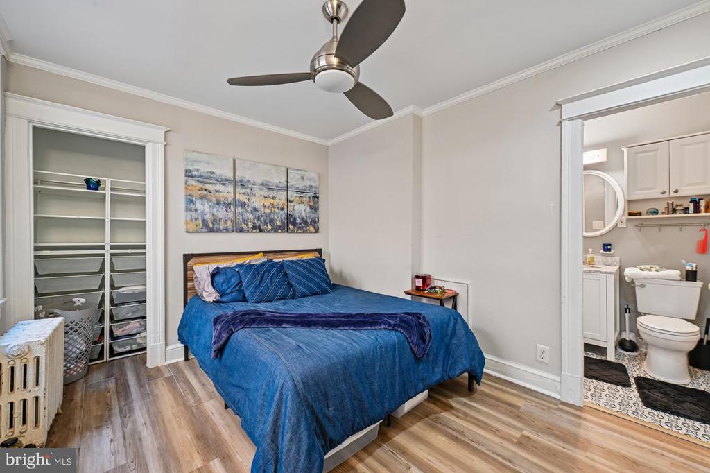 414 SEWARD SQUARE SE Unit: 104