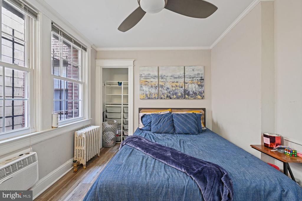 414 SEWARD SQUARE SE Unit: 104