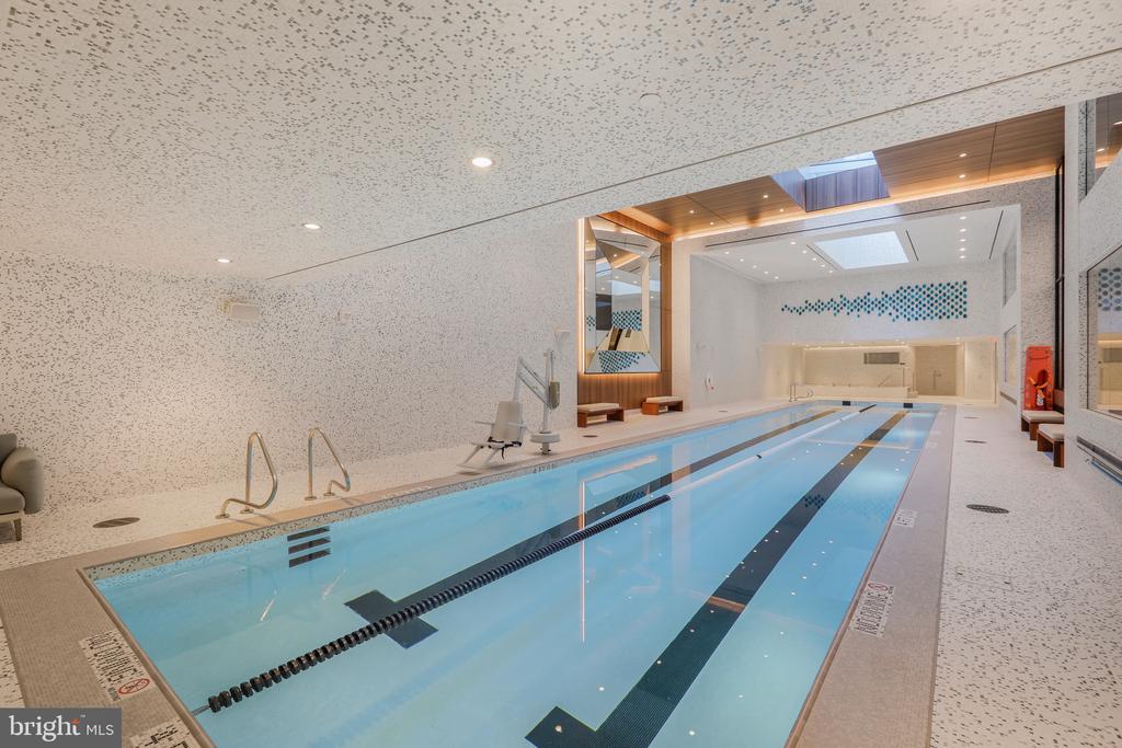 601 WHARF STREET SW Unit: 208