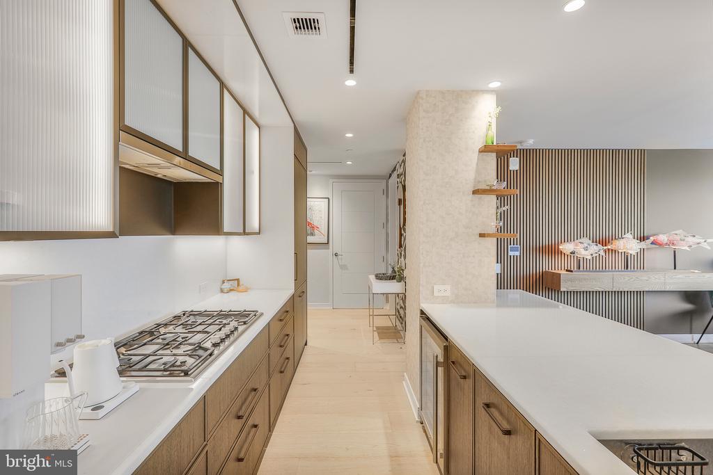 601 WHARF STREET SW Unit: 208