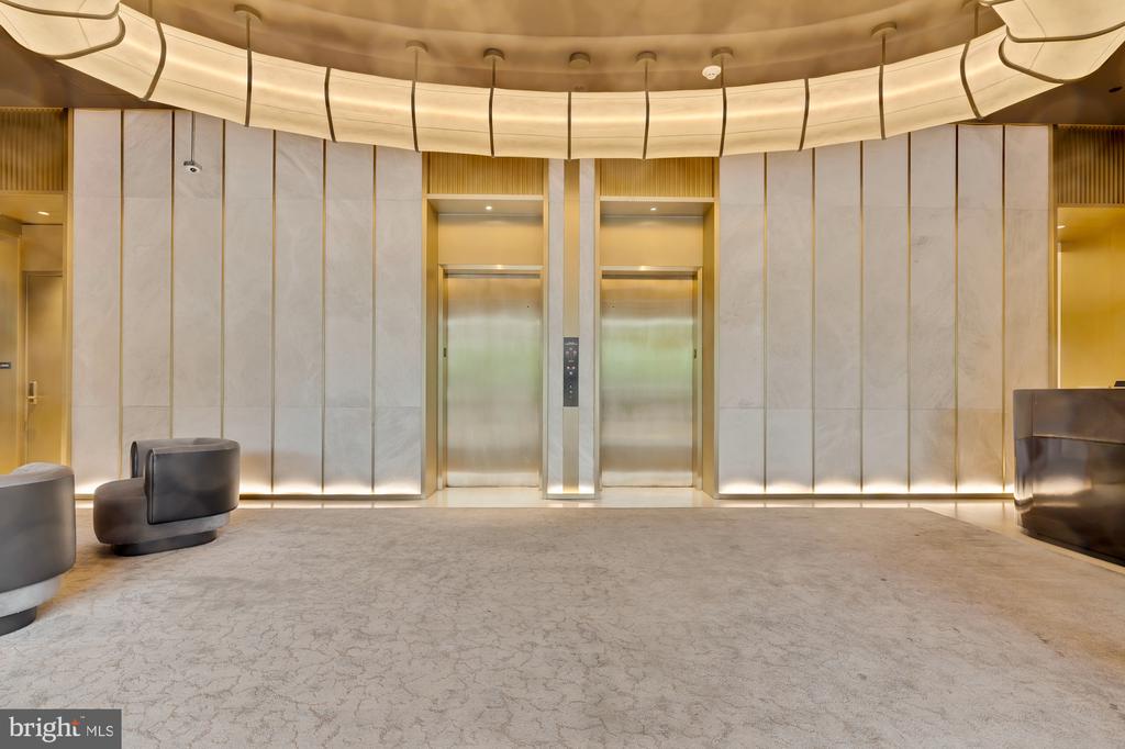 601 WHARF STREET SW Unit: 208