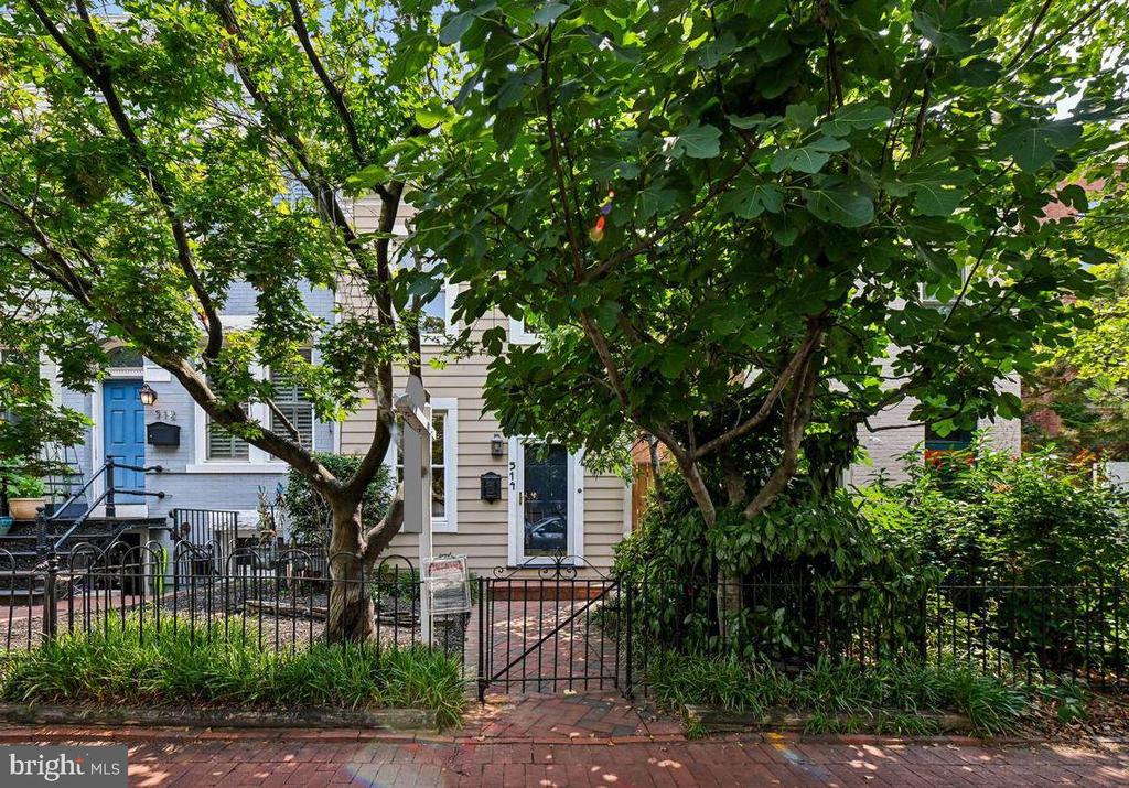 514 13TH STREET SE