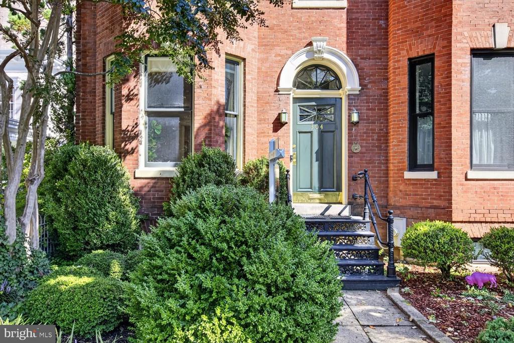 304 A STREET SE