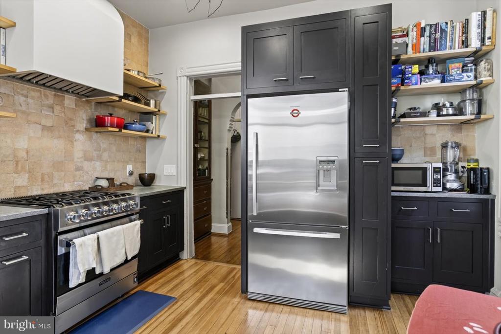 104 13TH STREET NE