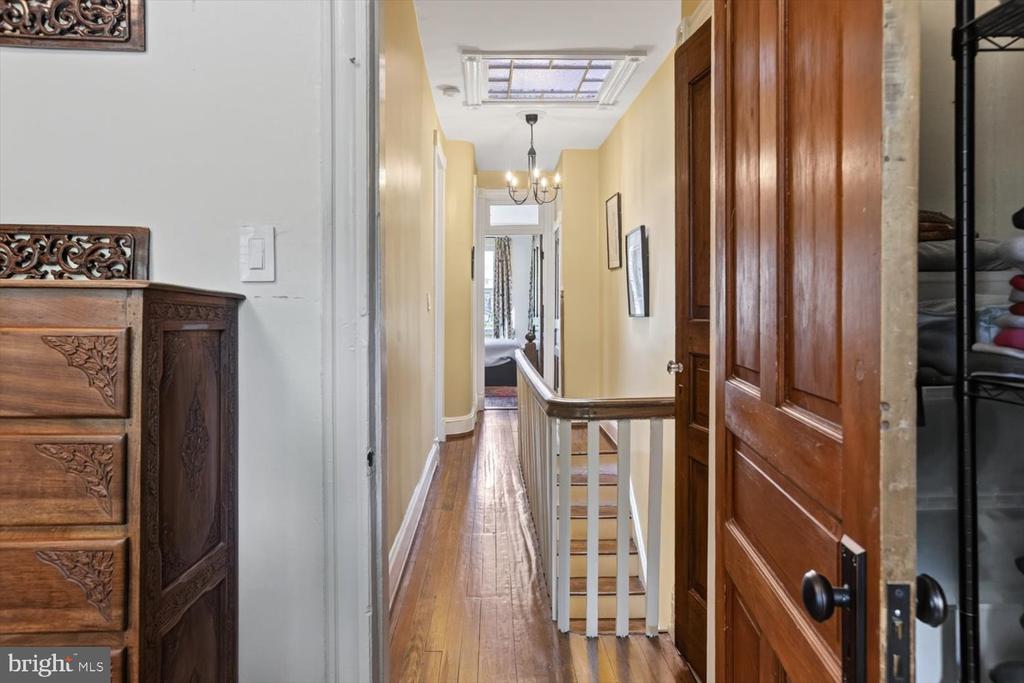 104 13TH STREET NE