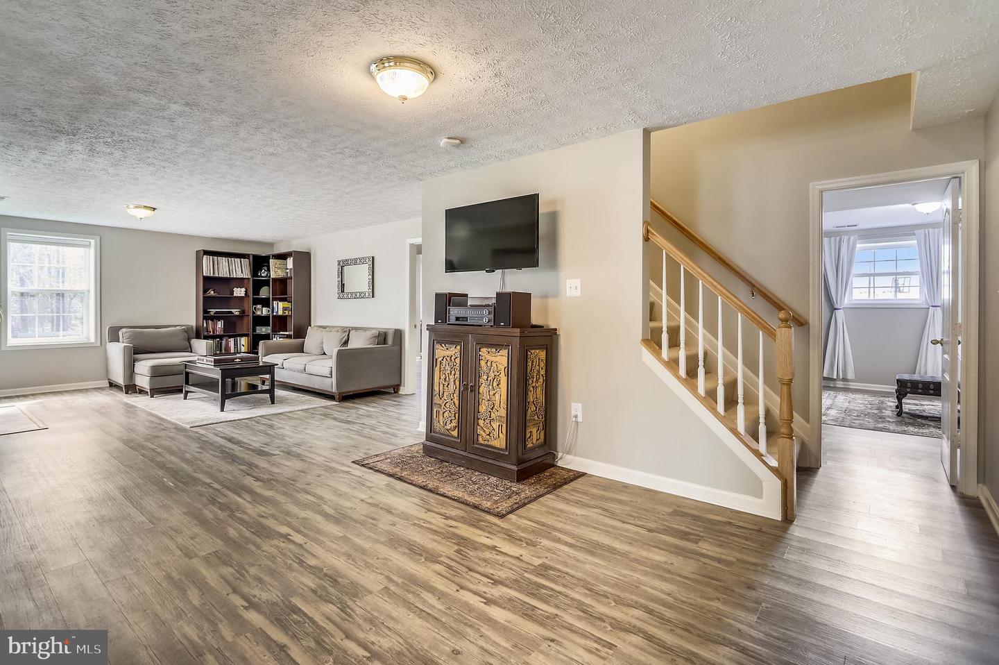 615 LAVENDER COURT