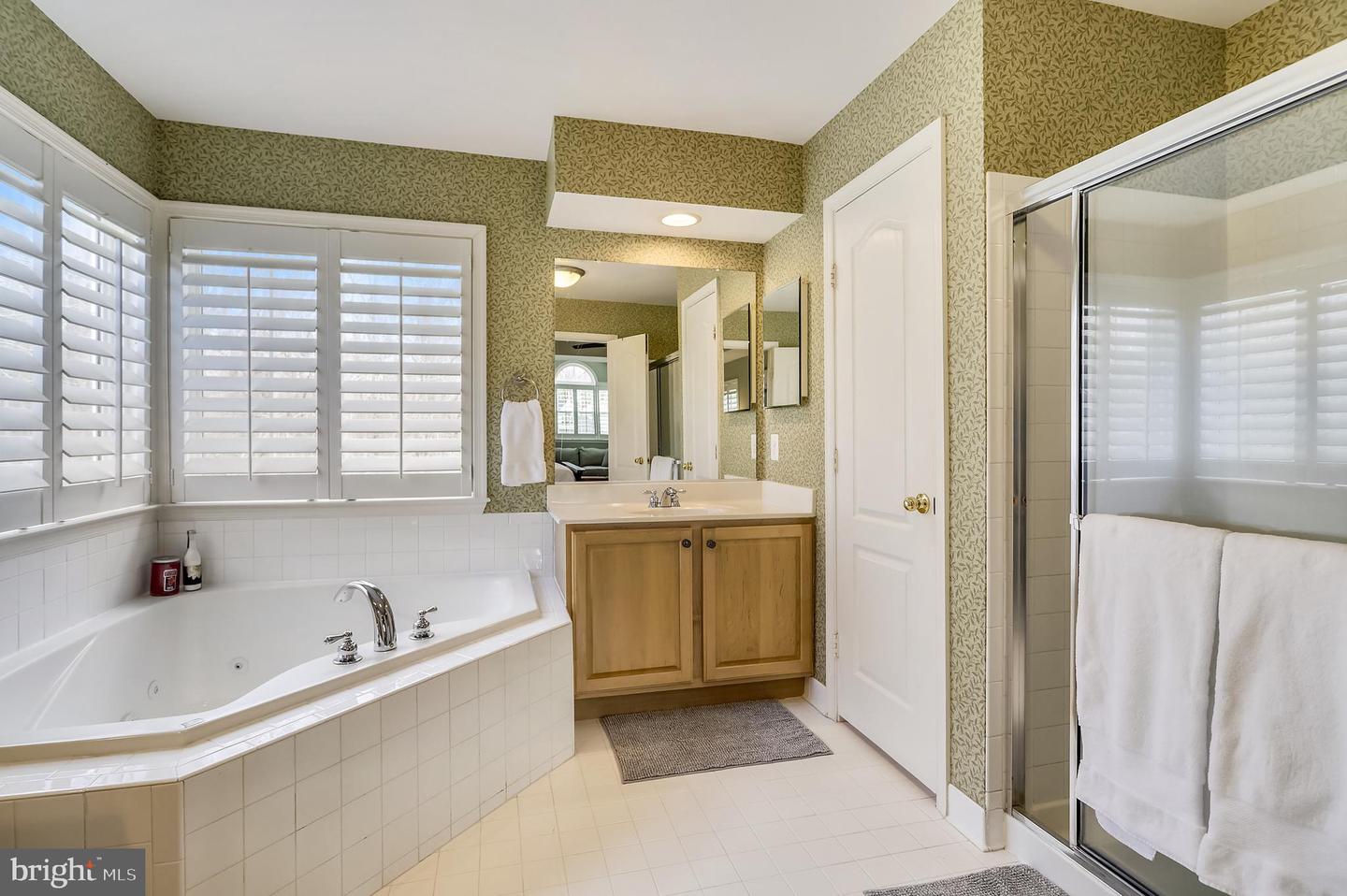 615 LAVENDER COURT