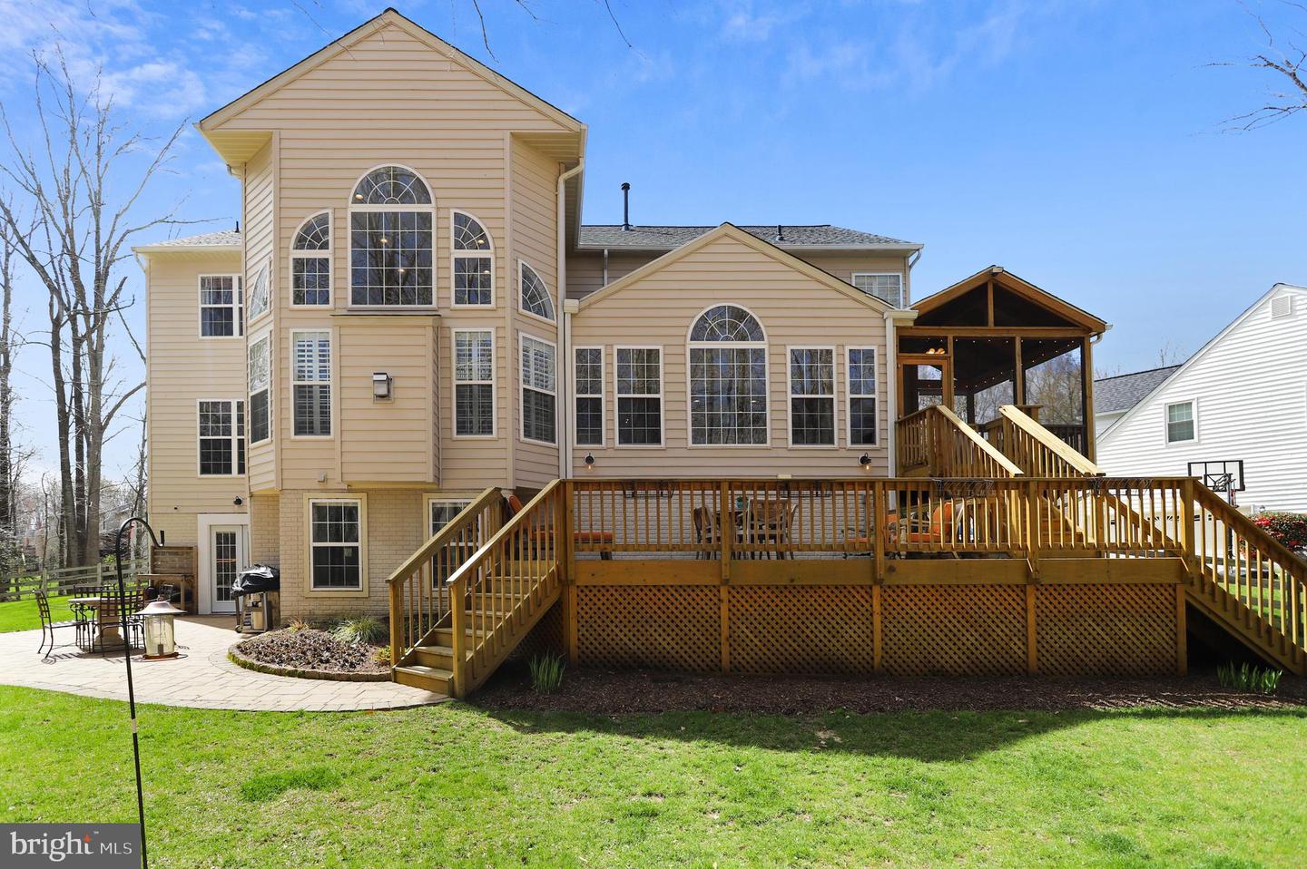 615 LAVENDER COURT