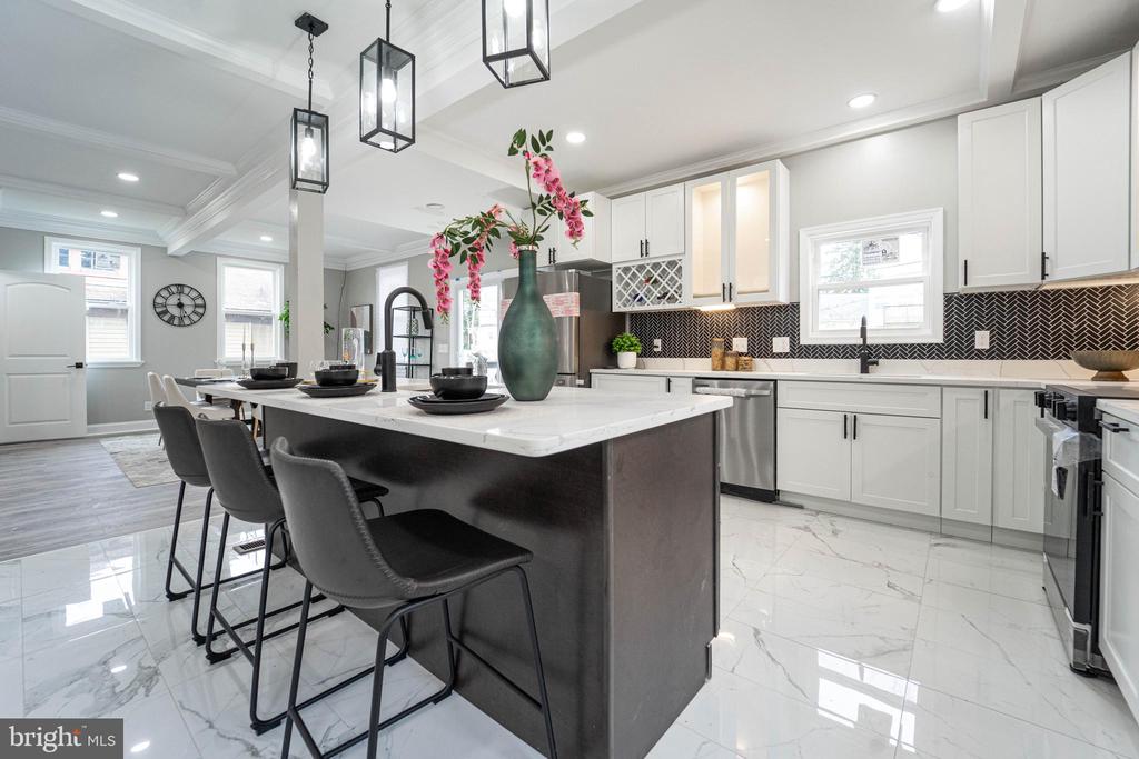 4008 Norfolk Ave