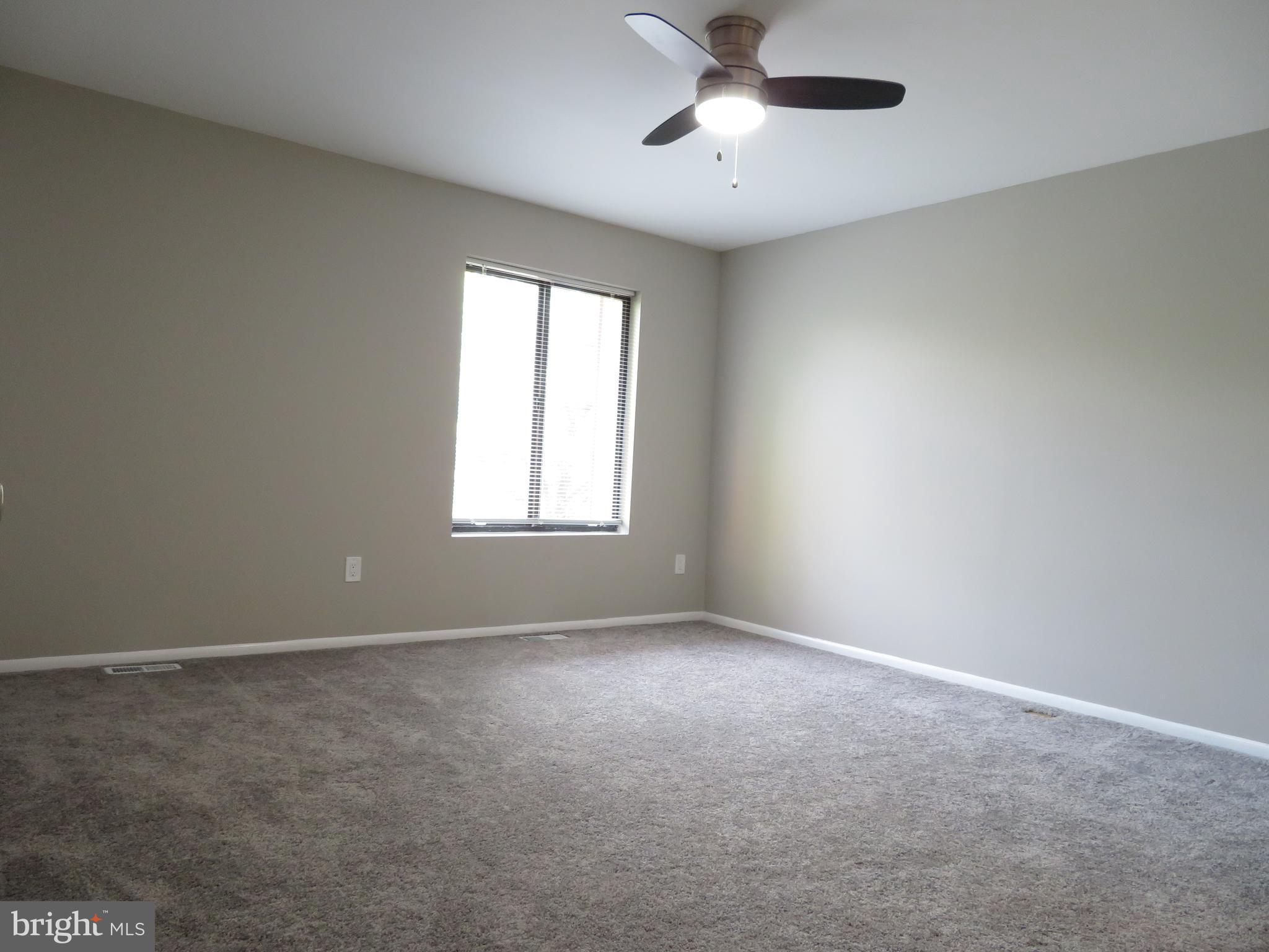 6 GLYNDALE CT