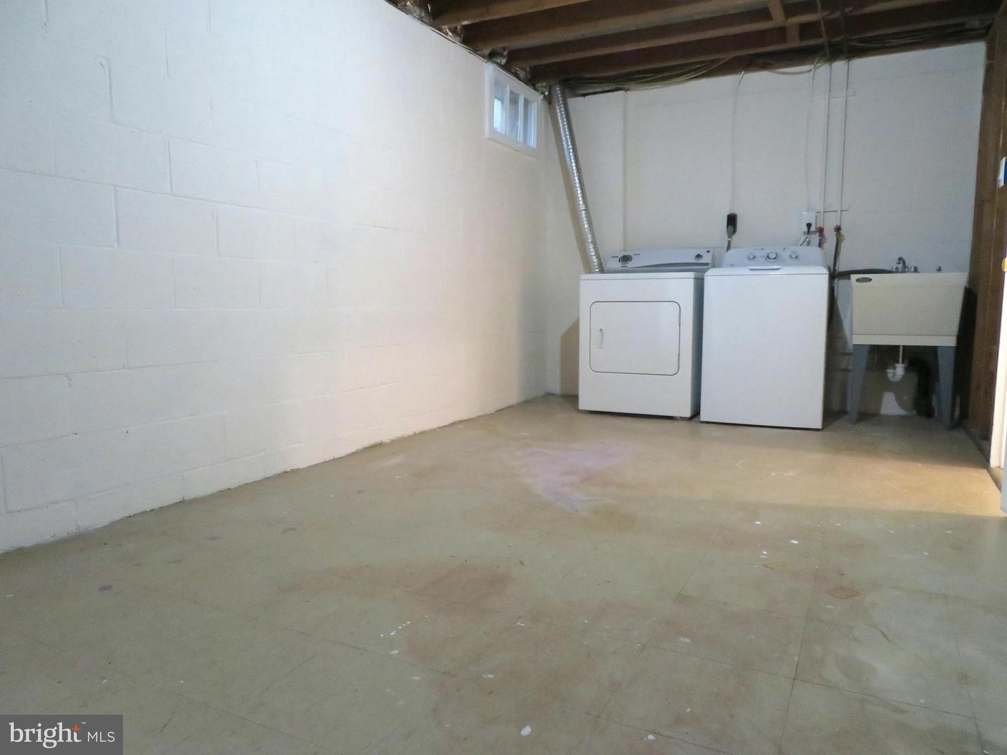 235 CEDARMERE CIRCLE