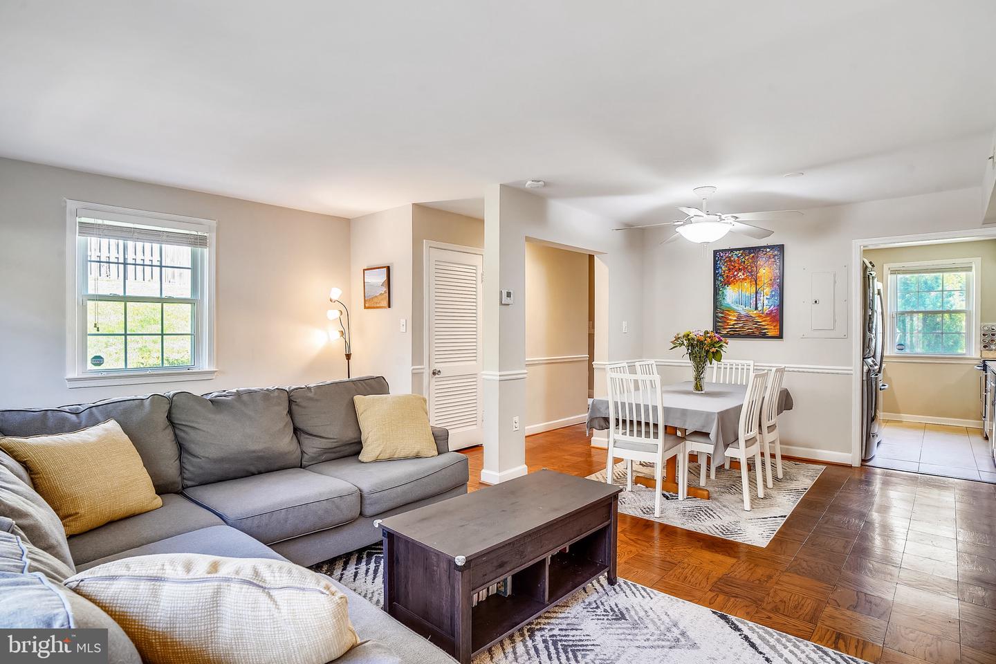 692 AZALEA DRIVE