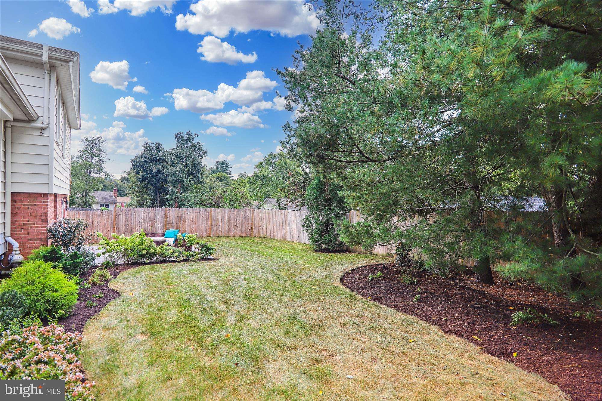 1609 CRESTLINE ROAD