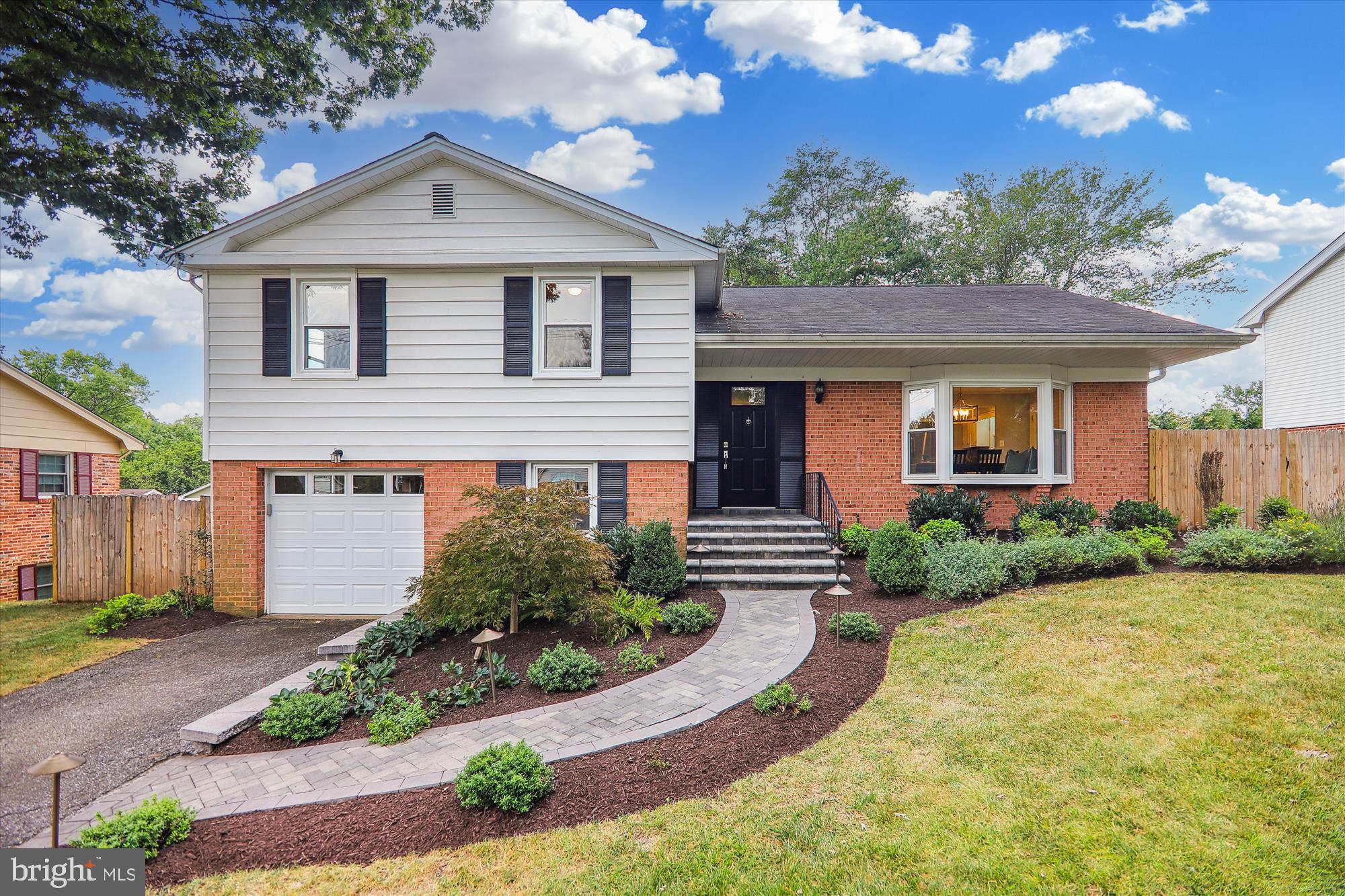1609 CRESTLINE ROAD