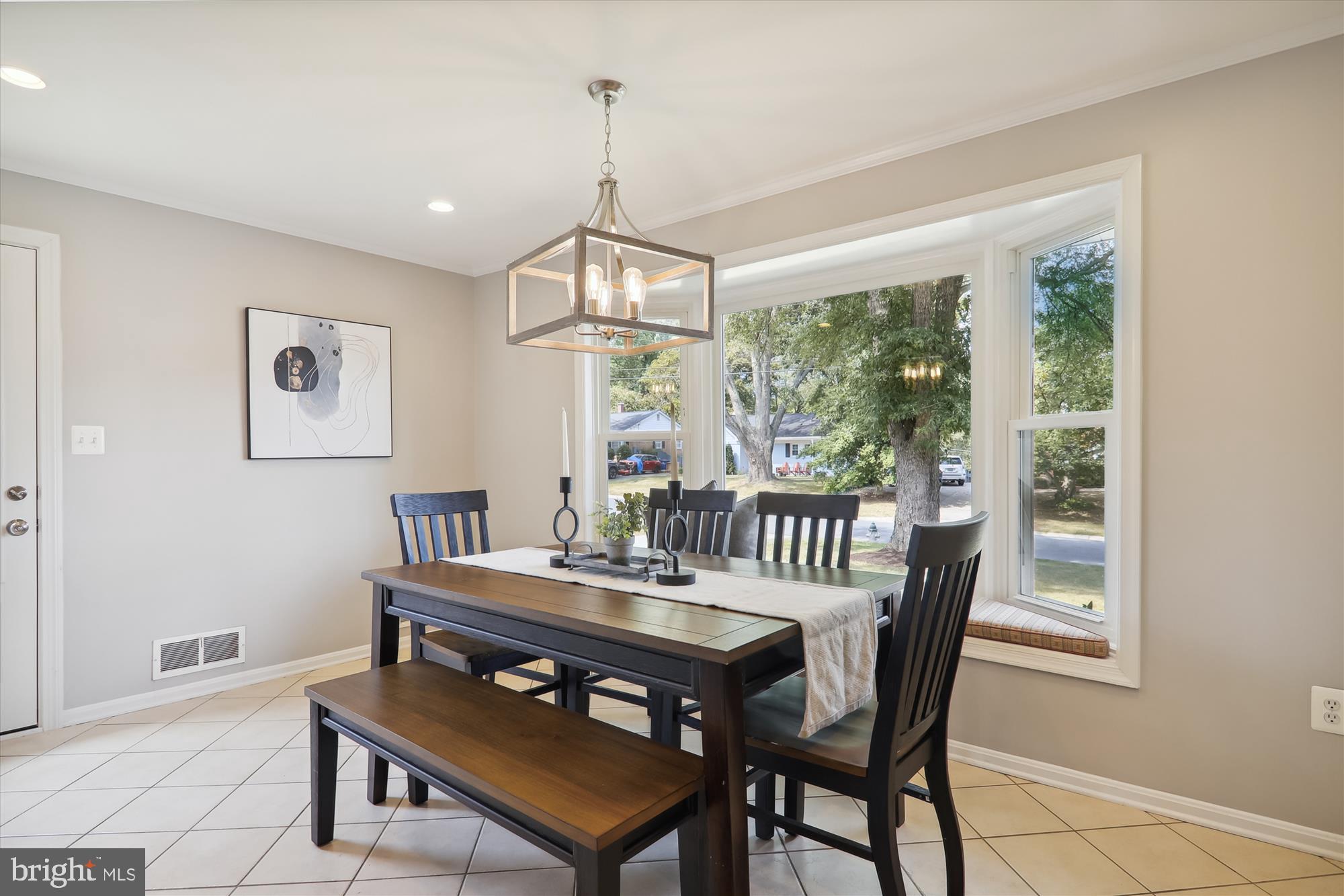 1609 CRESTLINE ROAD