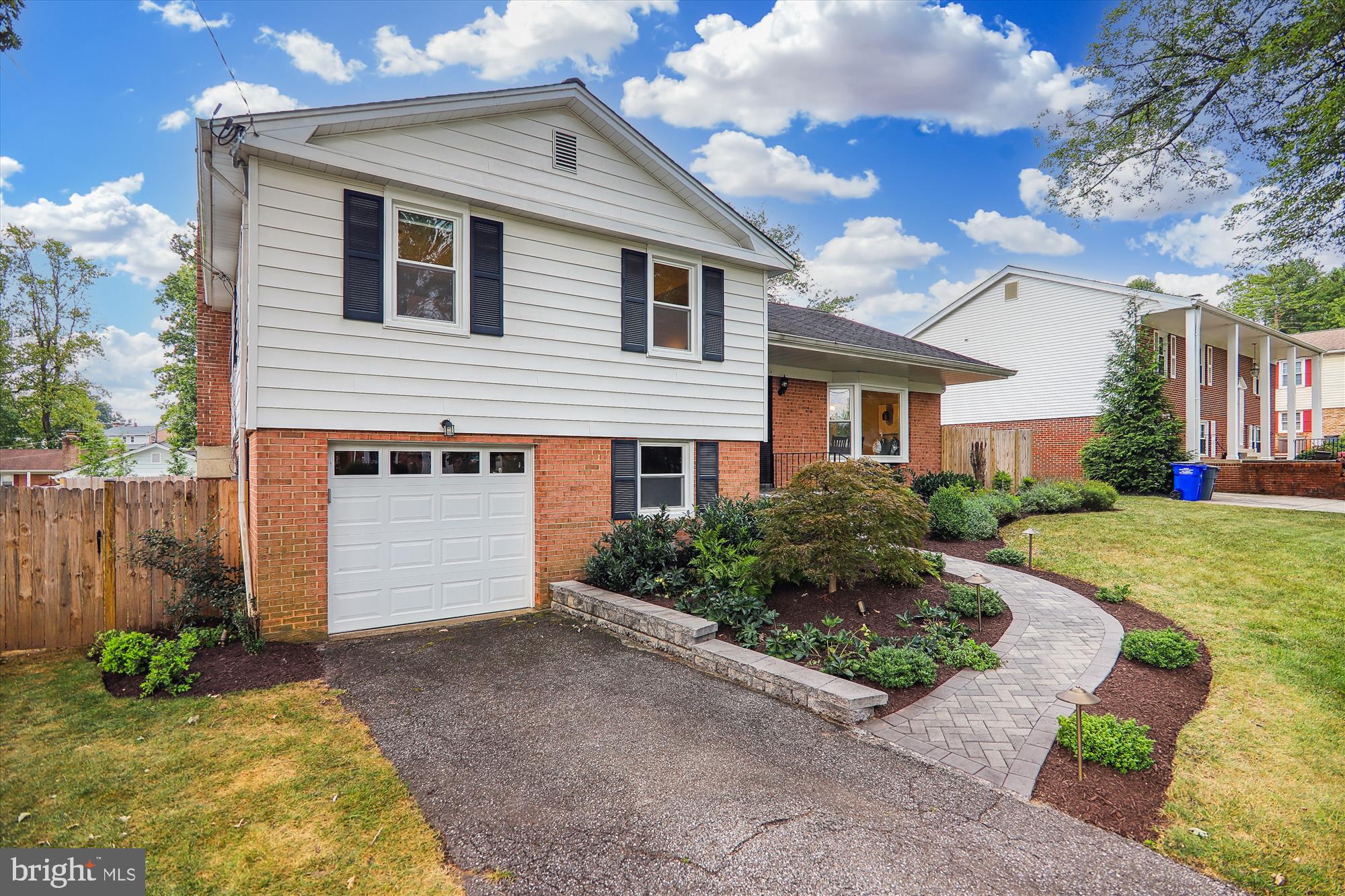 1609 CRESTLINE ROAD