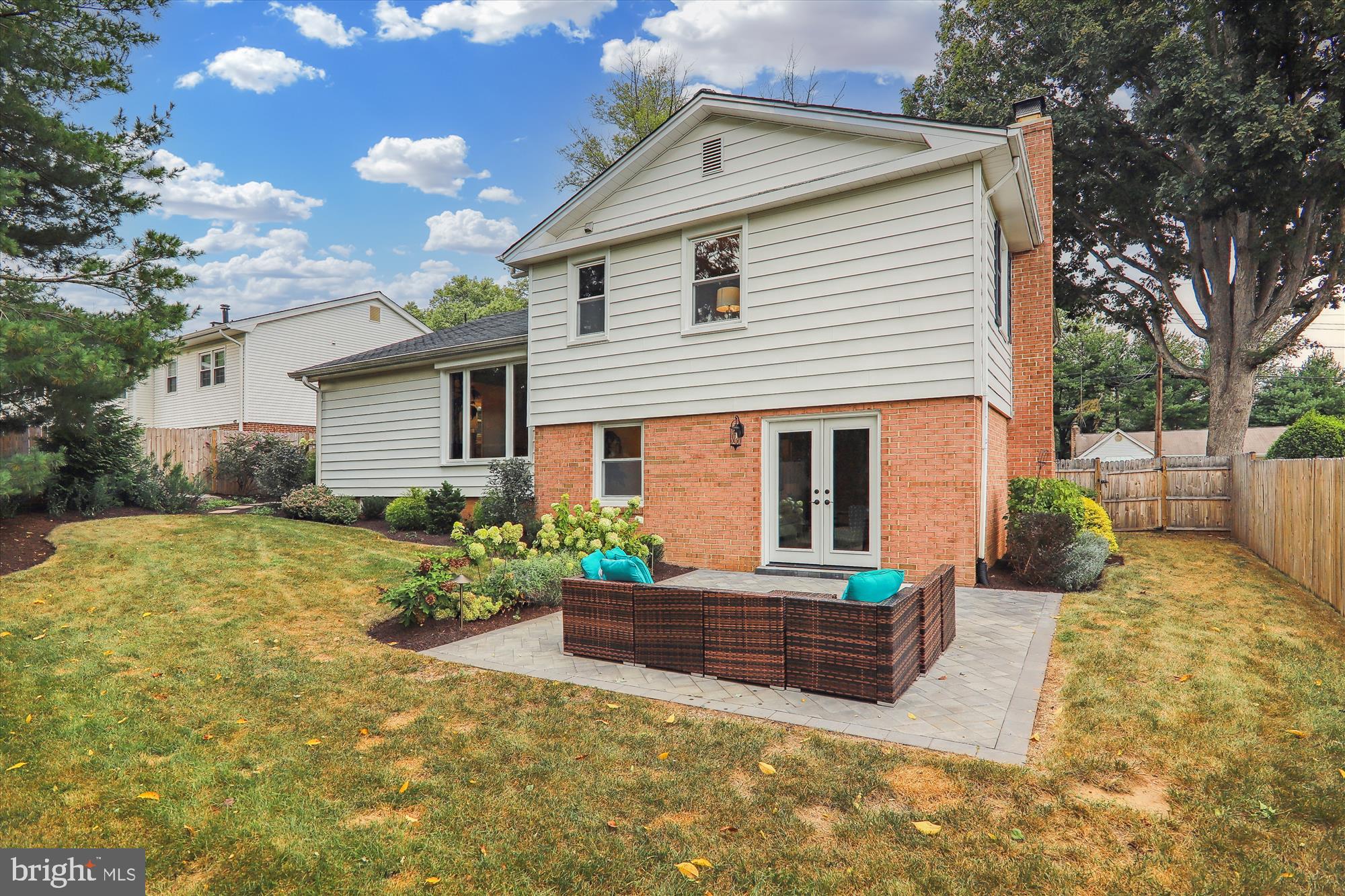 1609 CRESTLINE ROAD