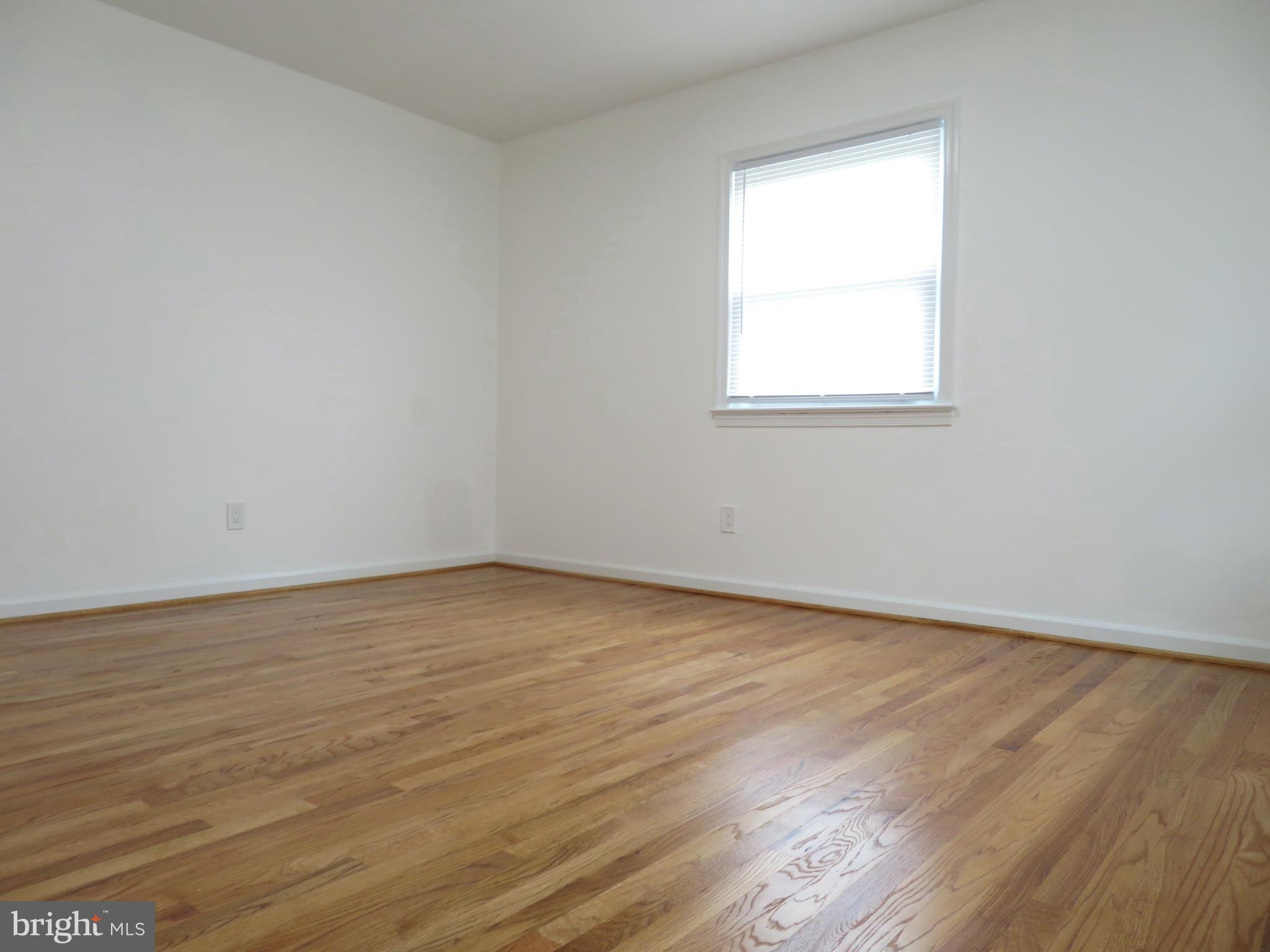 1220 Kathryn Rd