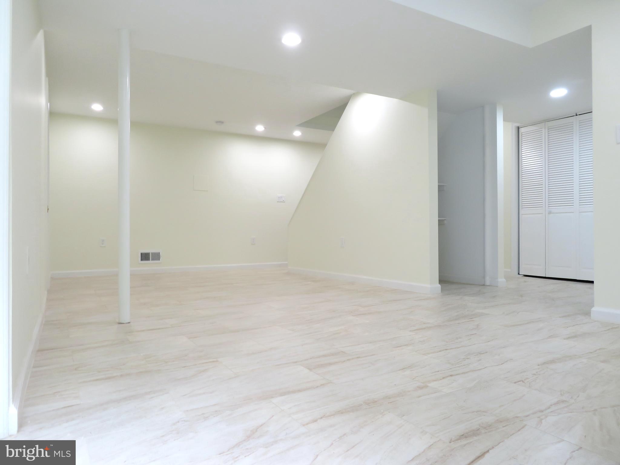 1220 Kathryn Rd