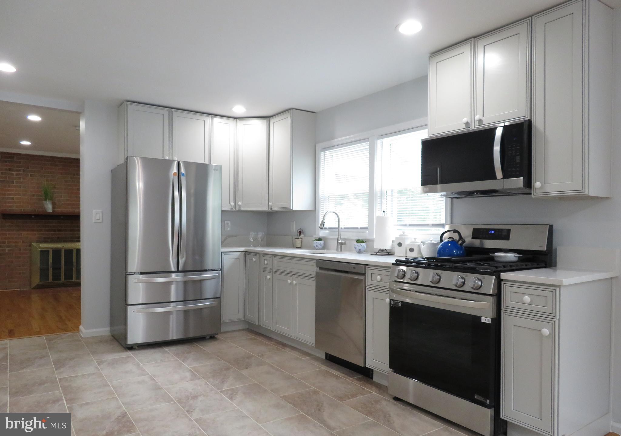 1220 Kathryn Rd