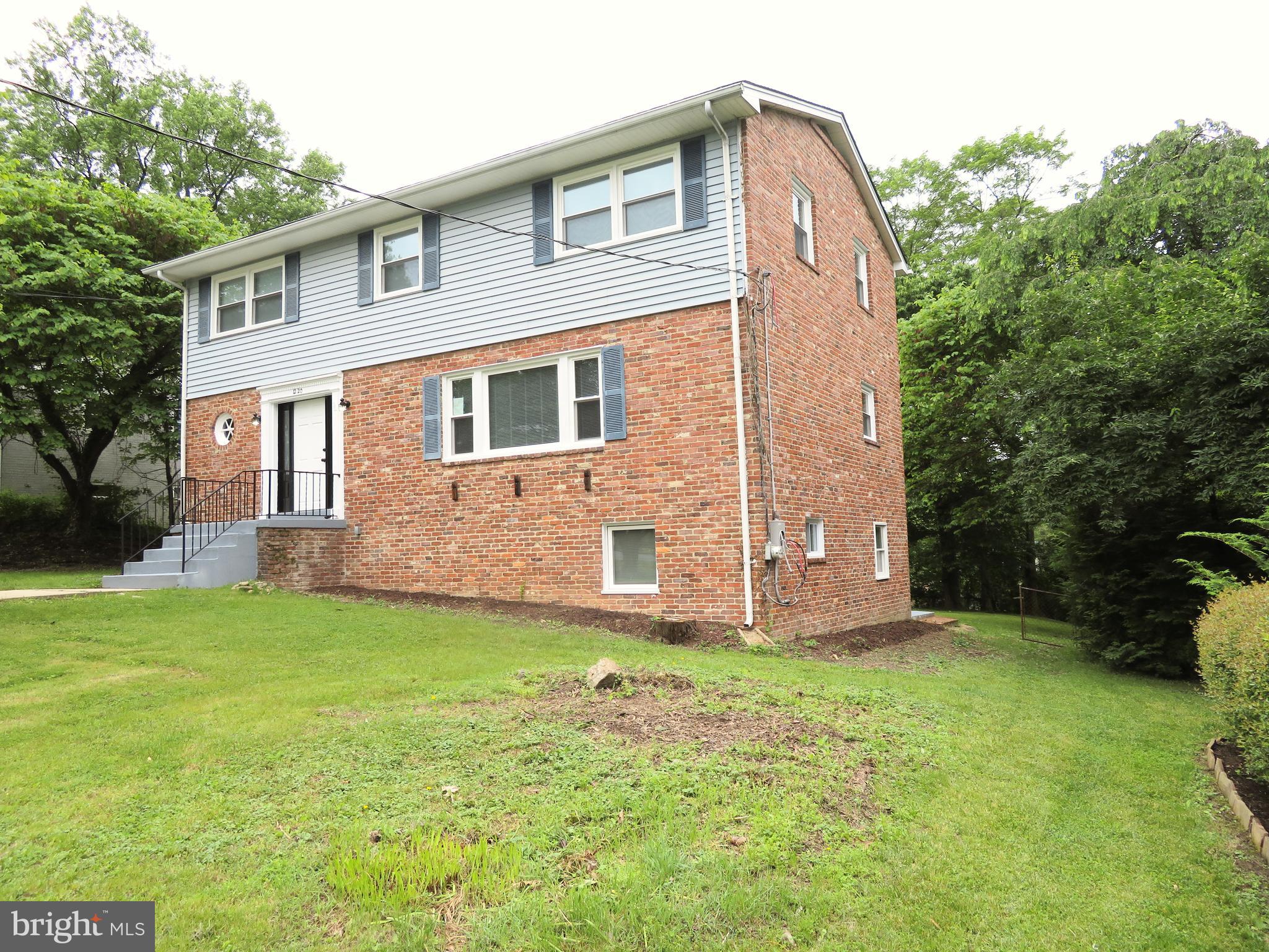 1220 Kathryn Rd