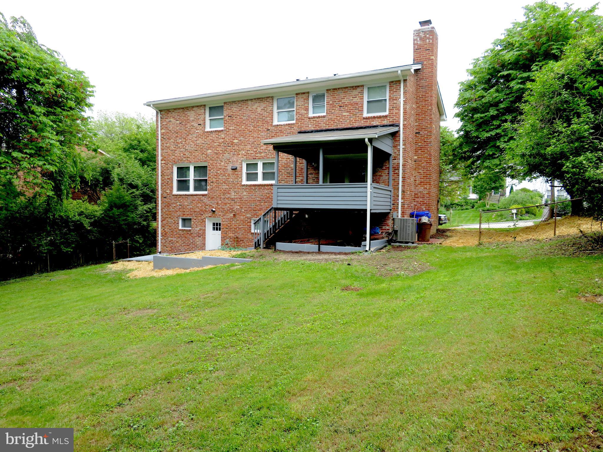 1220 Kathryn Rd