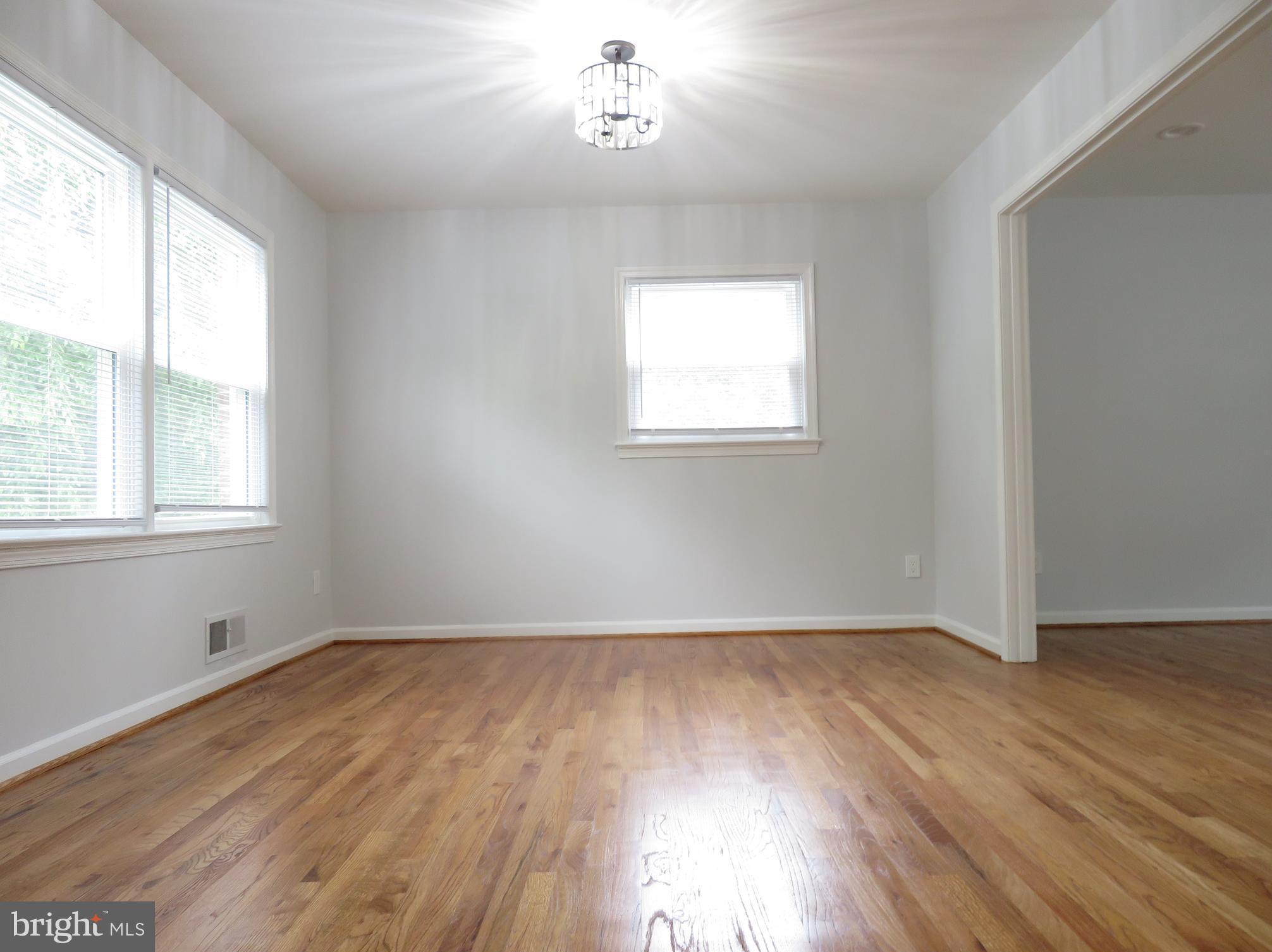 1220 Kathryn Rd