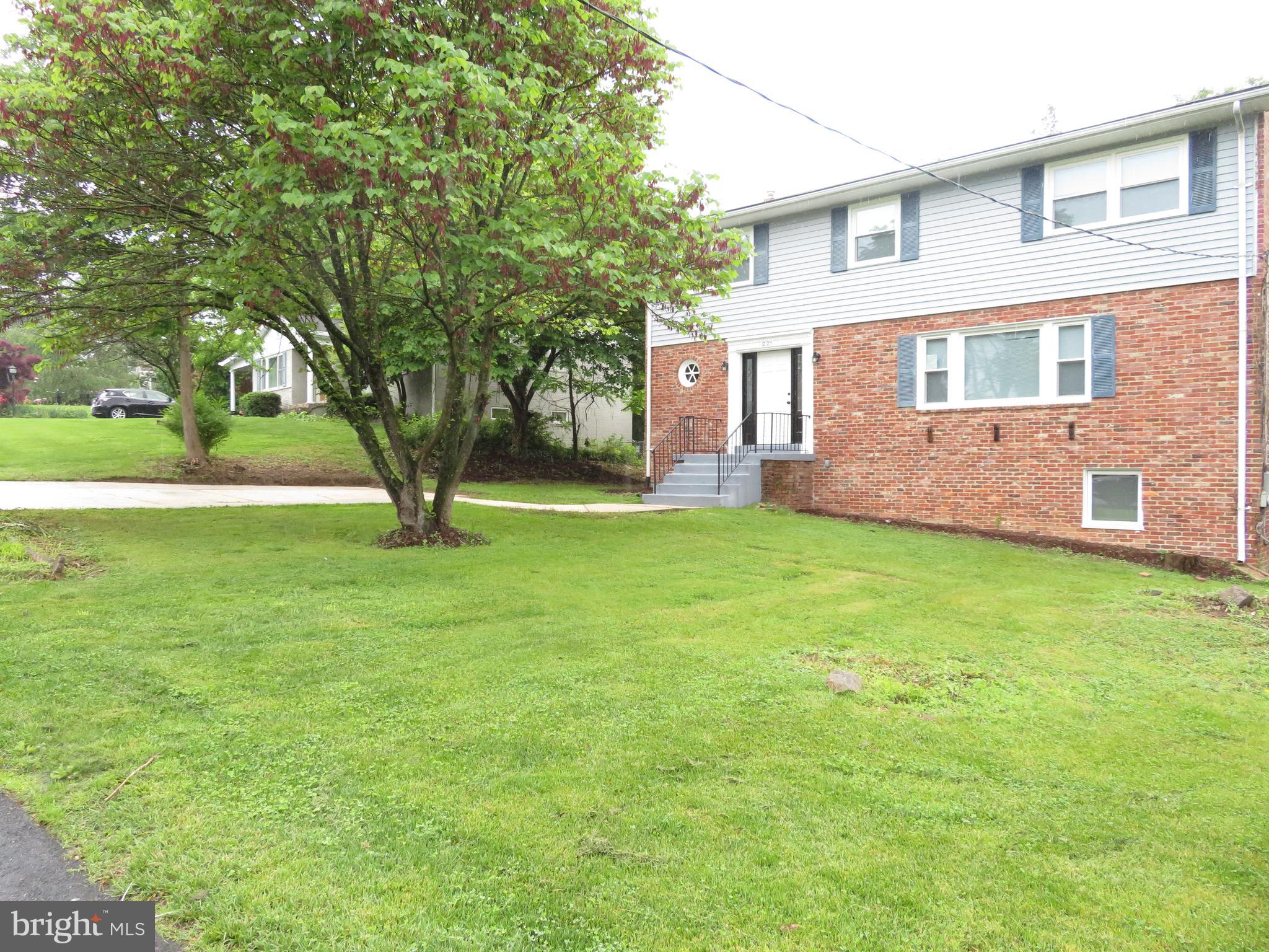 1220 Kathryn Rd