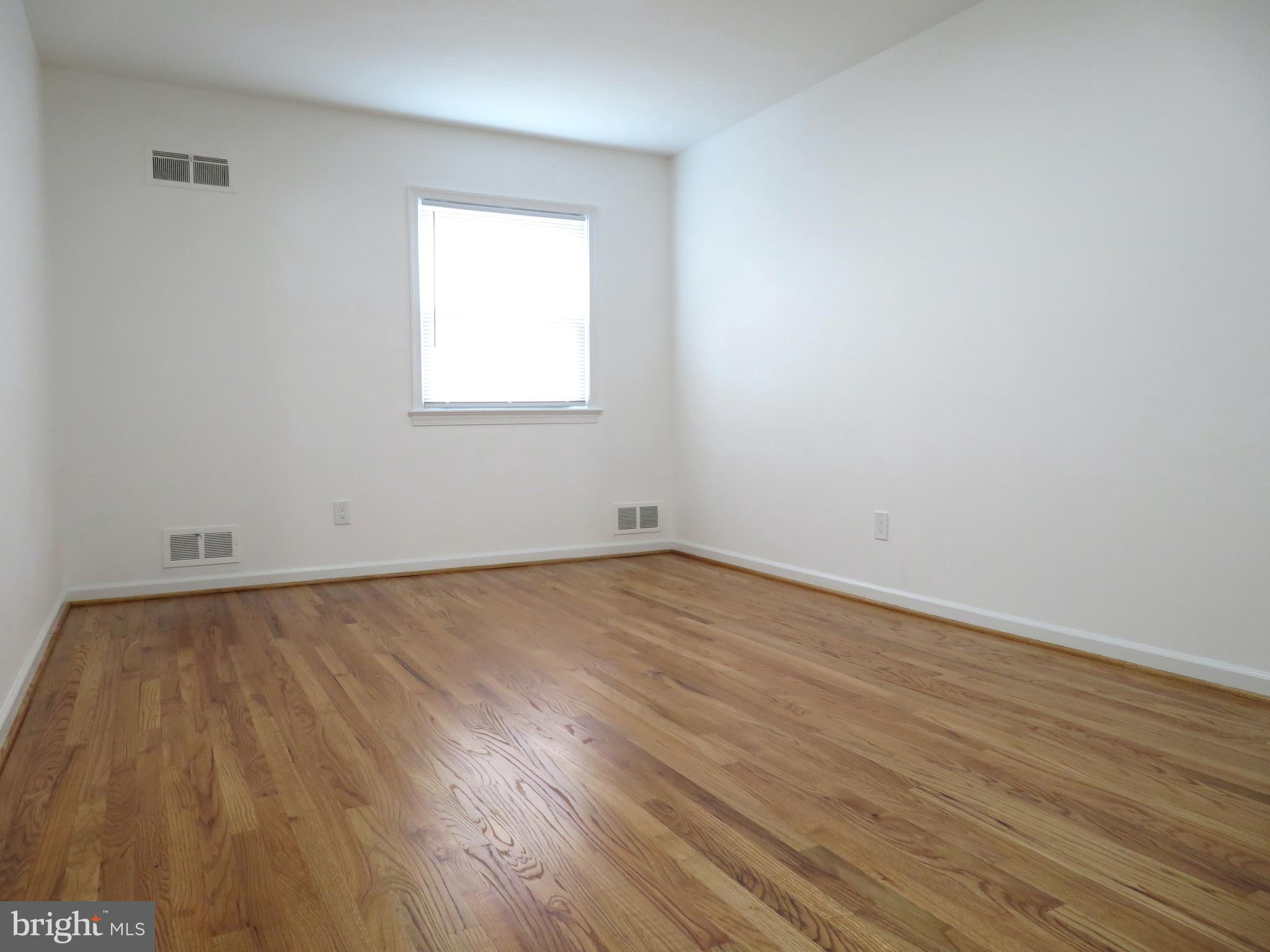 1220 Kathryn Rd