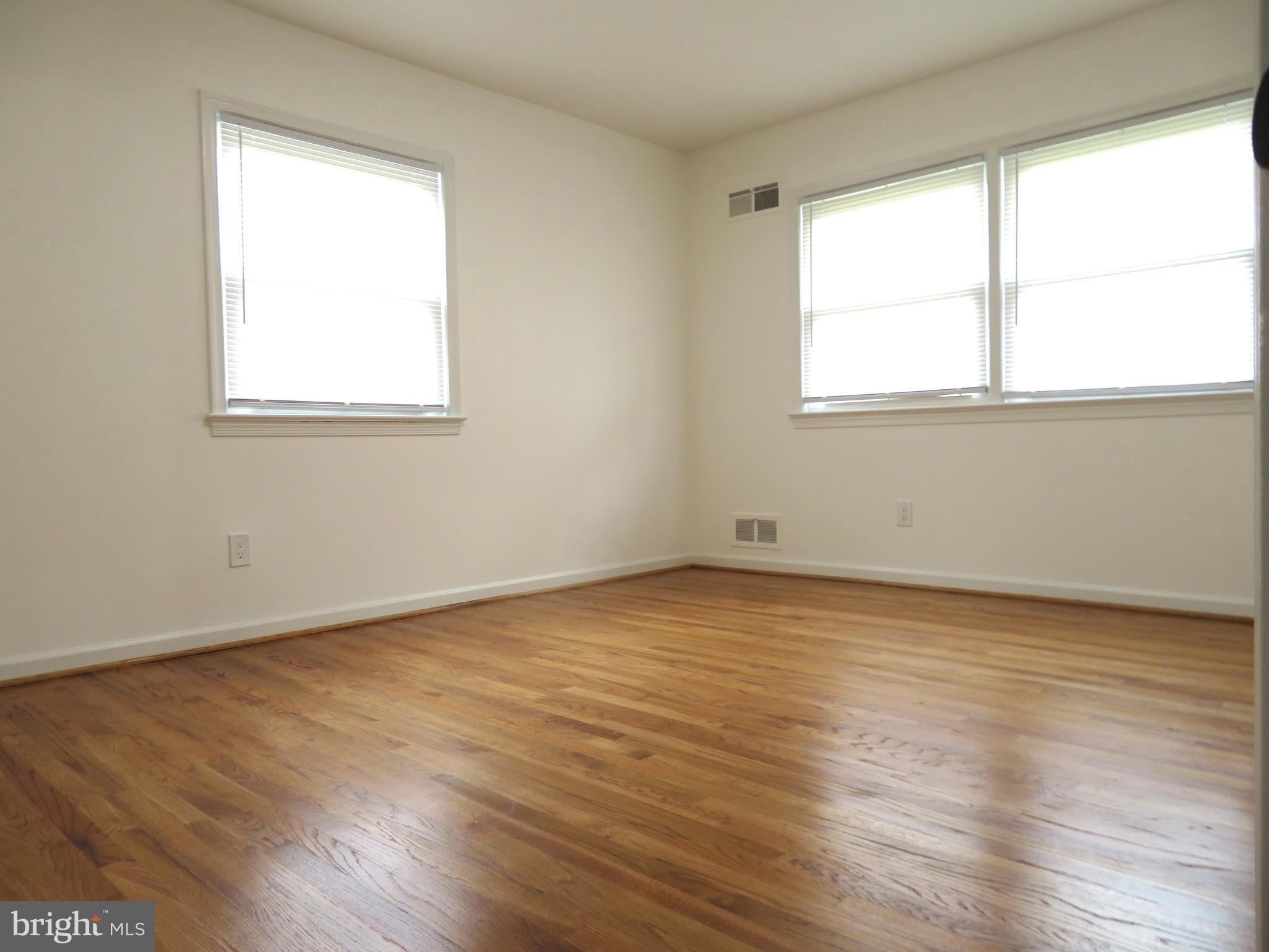 1220 Kathryn Rd