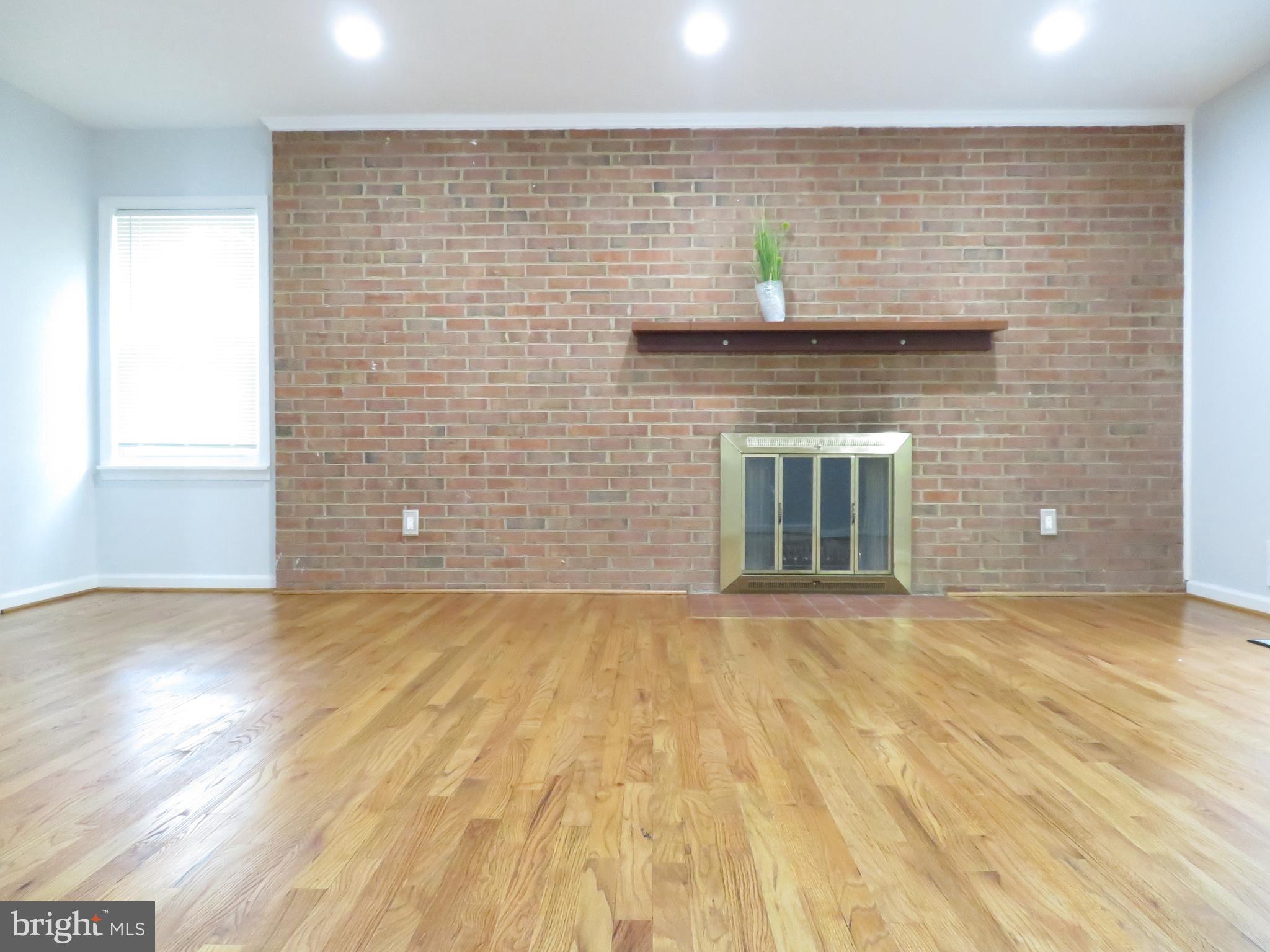 1220 Kathryn Rd