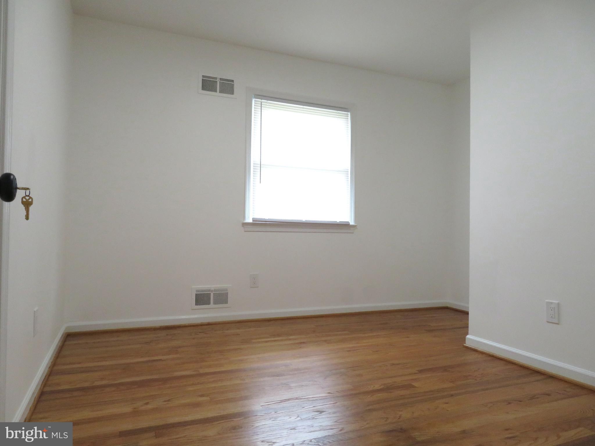 1220 Kathryn Rd