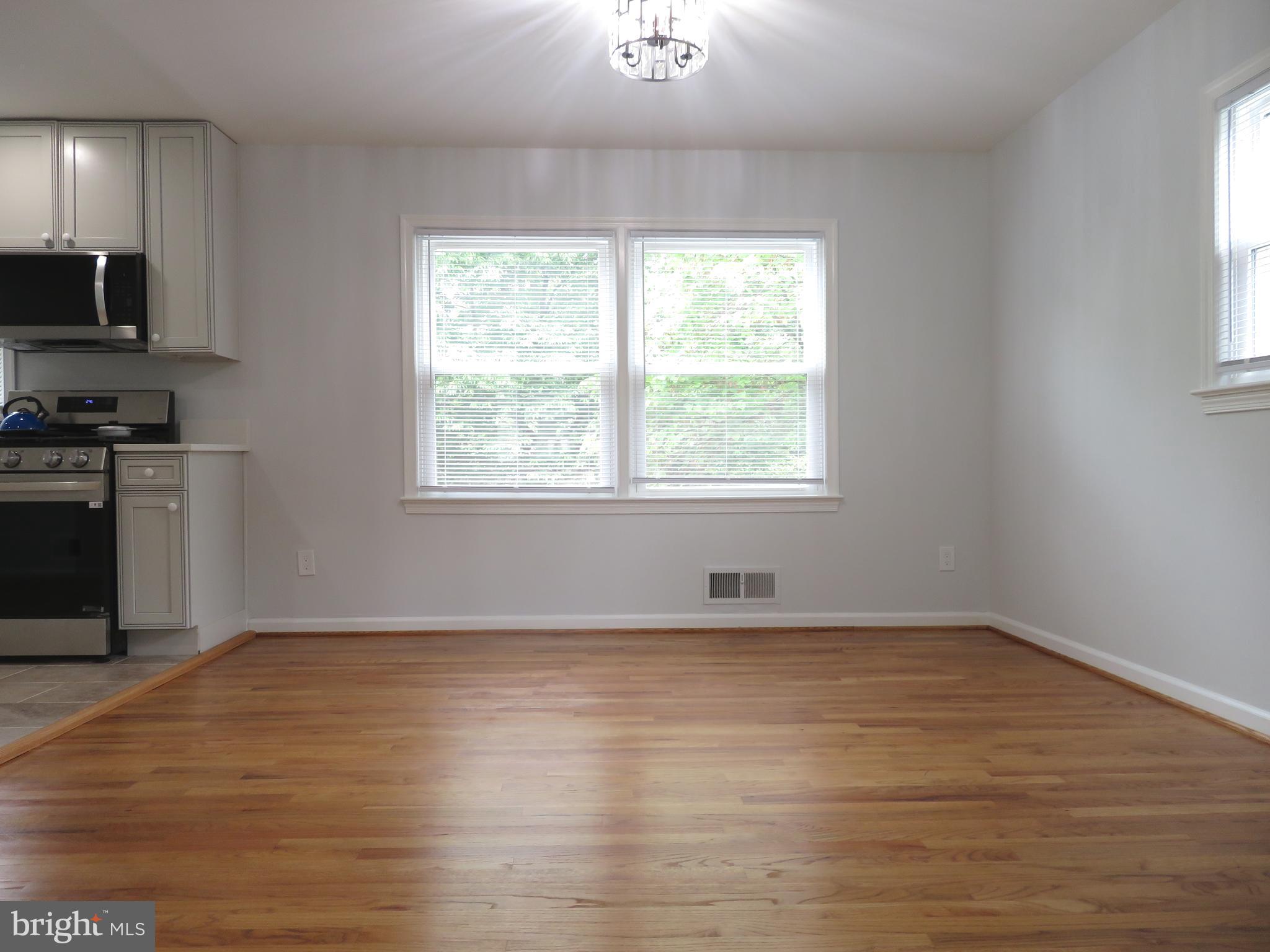 1220 Kathryn Rd