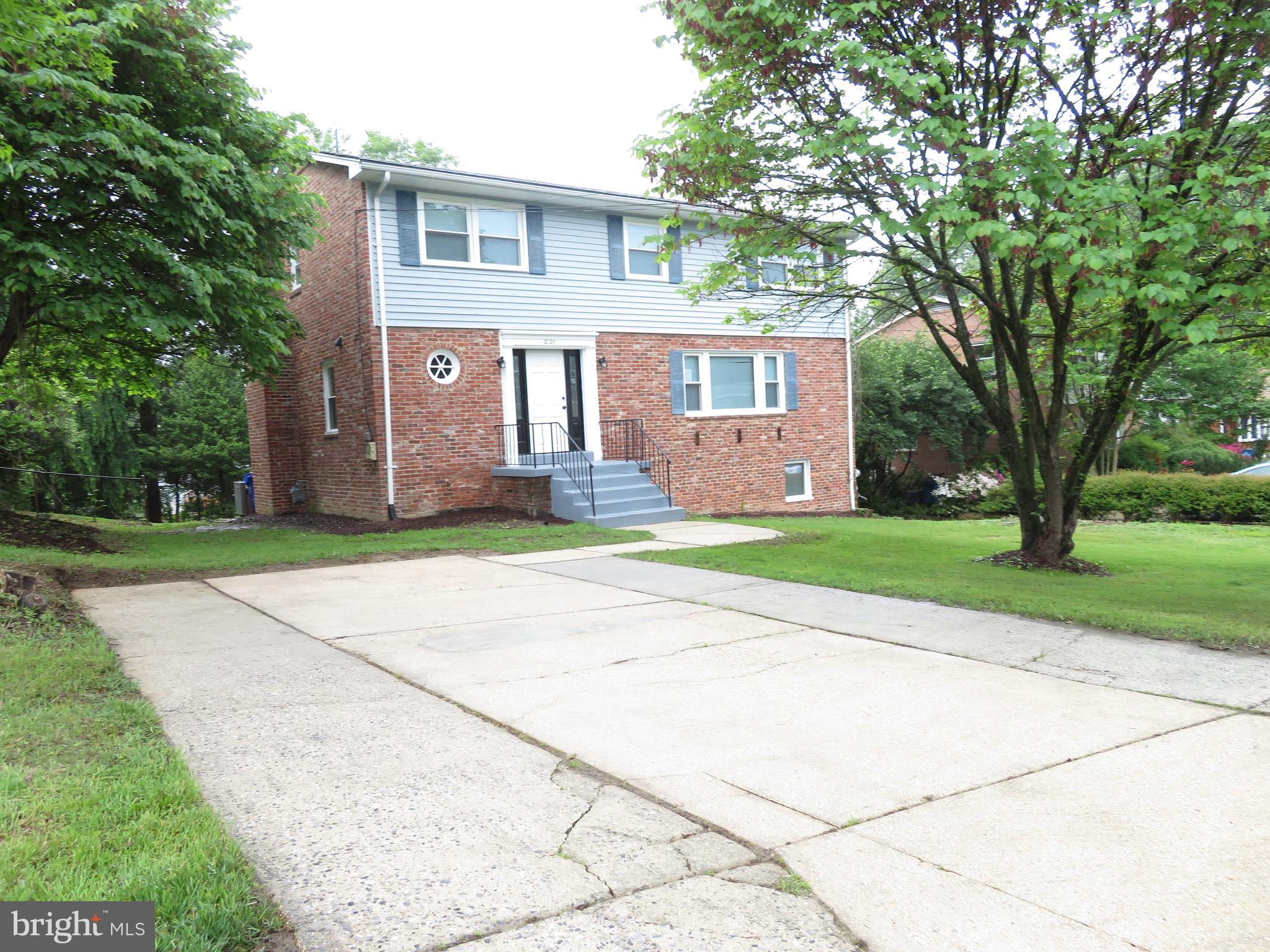 1220 Kathryn Rd