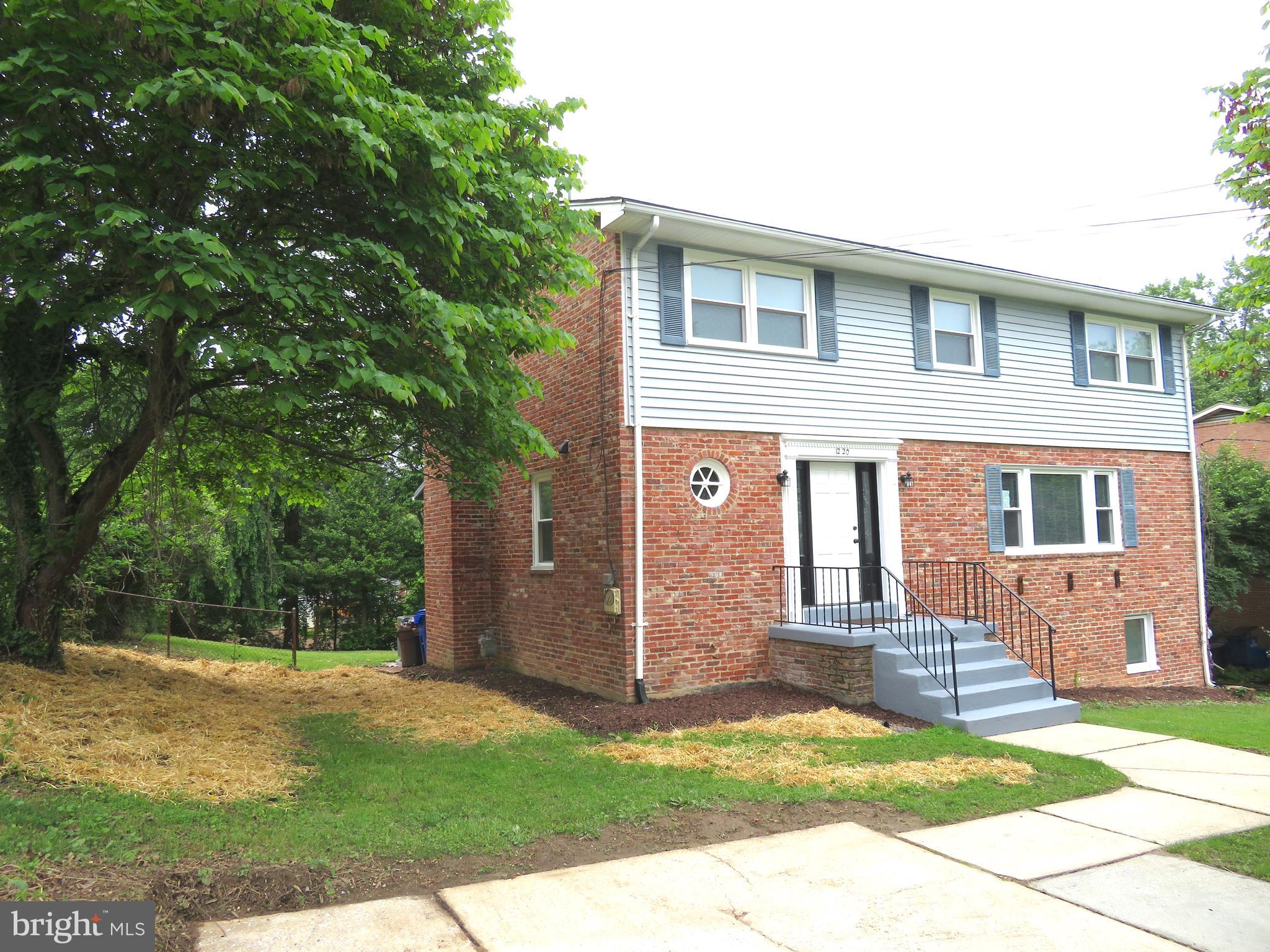 1220 Kathryn Rd