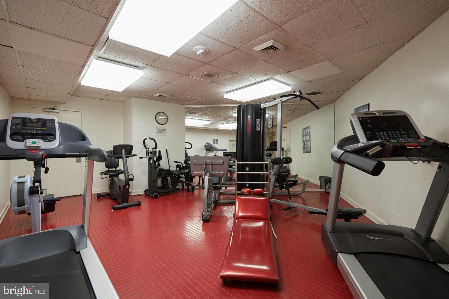 4601 PARK AVE N #1404 D