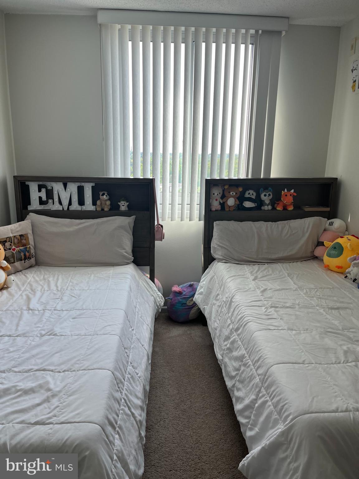 4601 PARK AVE N #1404 D