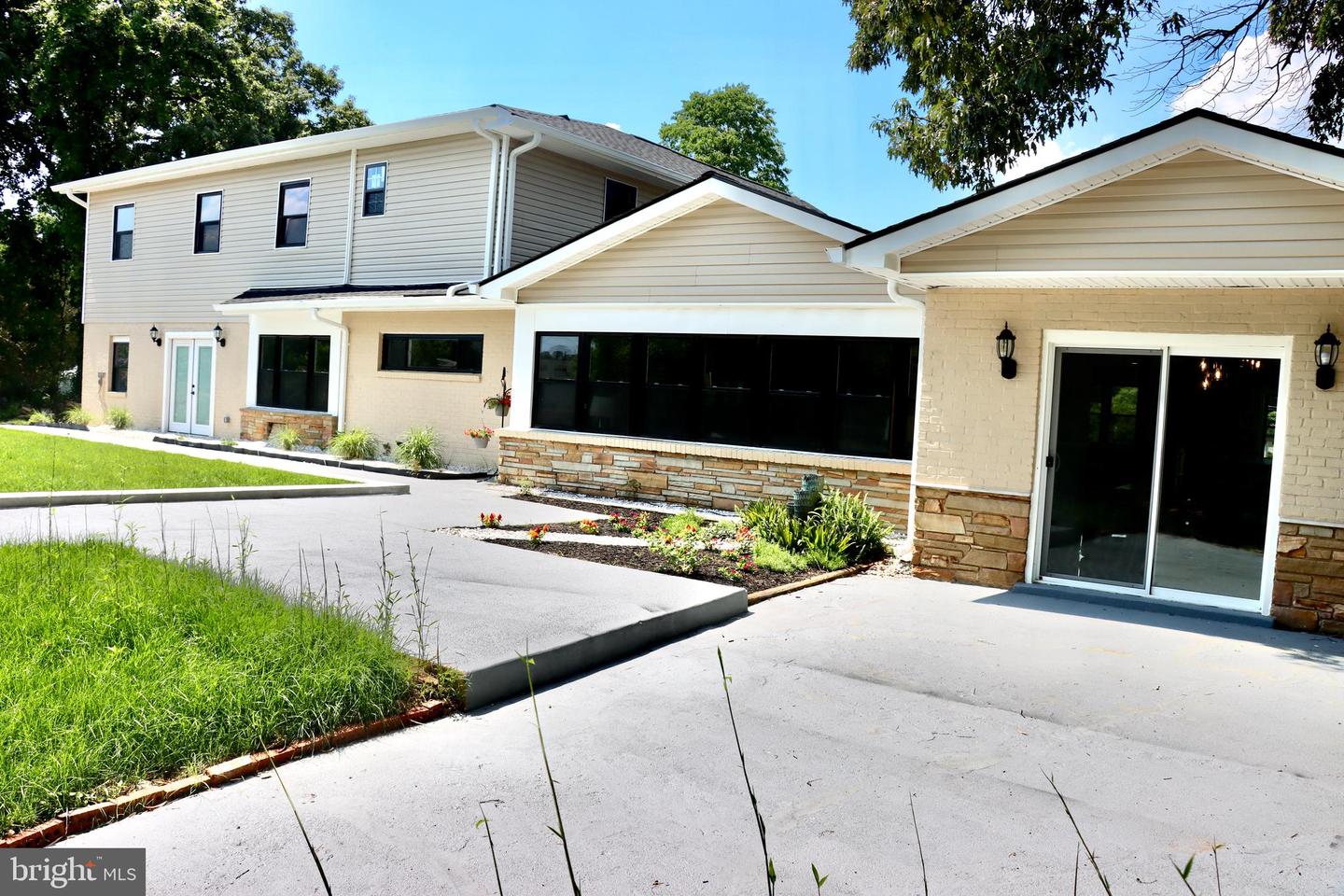 4101 HOLLY TREE ROAD