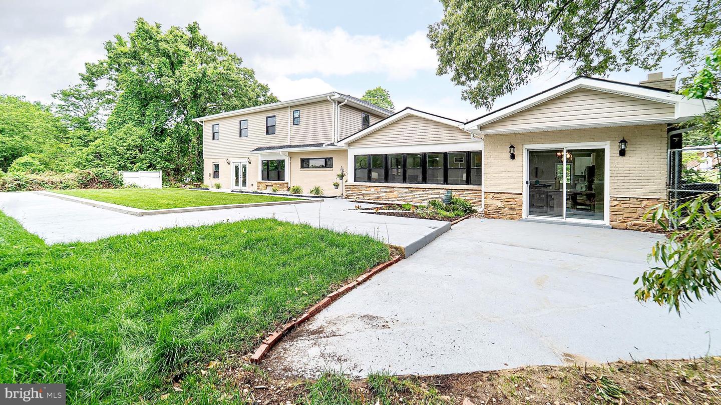 4101 HOLLY TREE ROAD