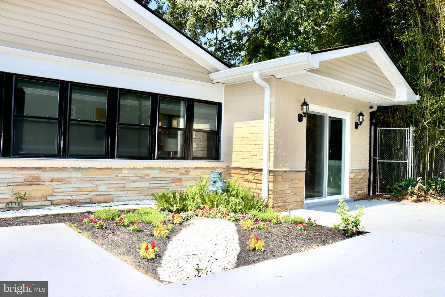 4101 HOLLY TREE ROAD