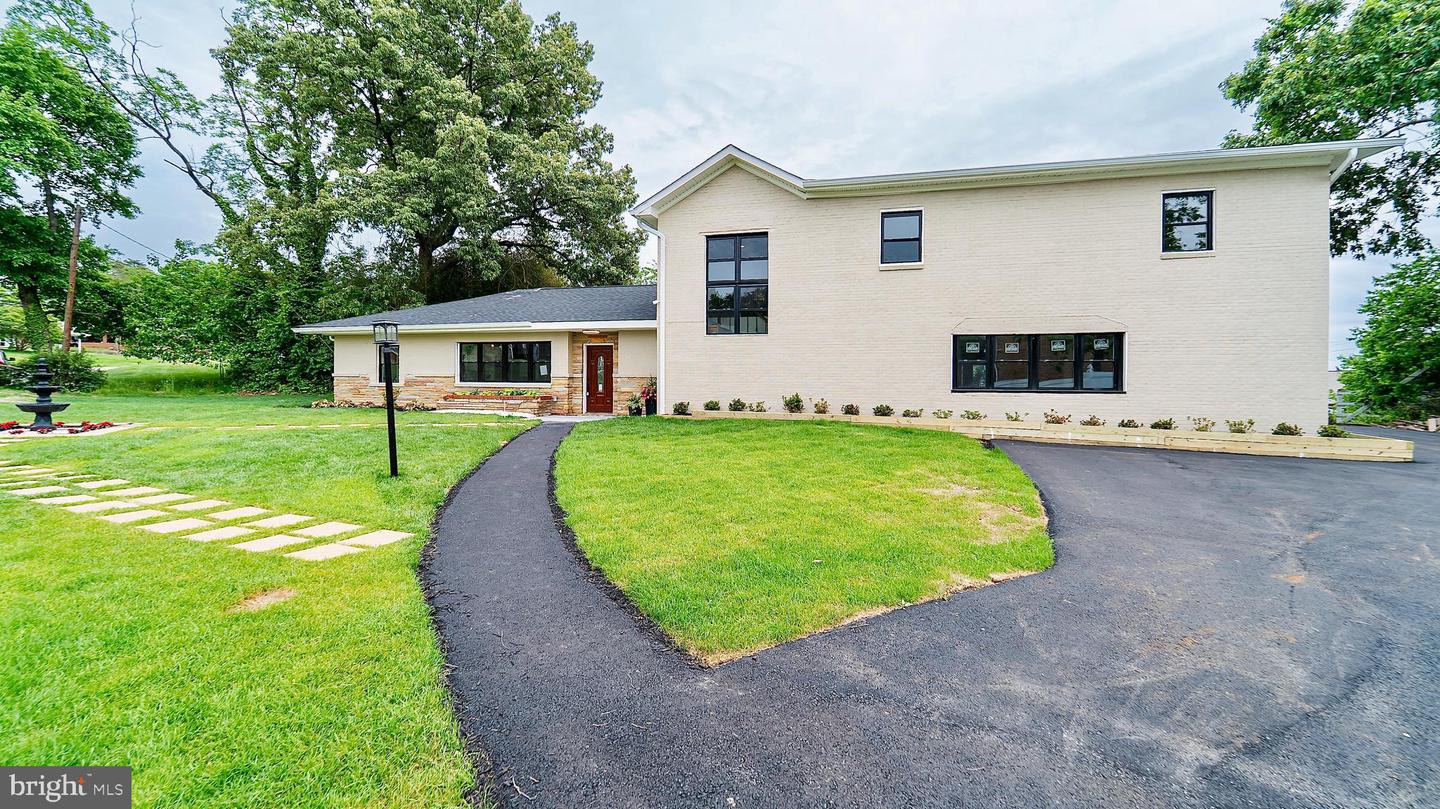 4101 HOLLY TREE ROAD