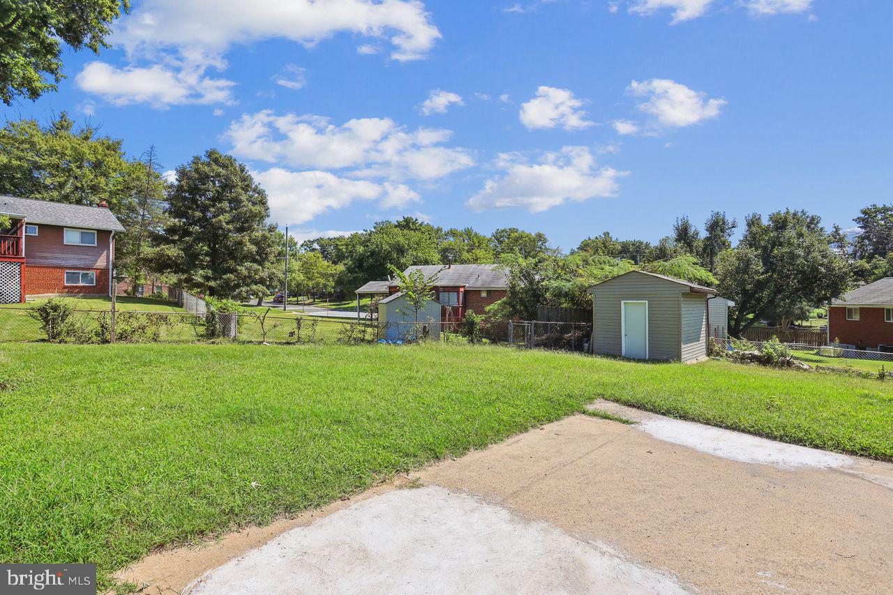 2116 GLENDORA DRIVE
