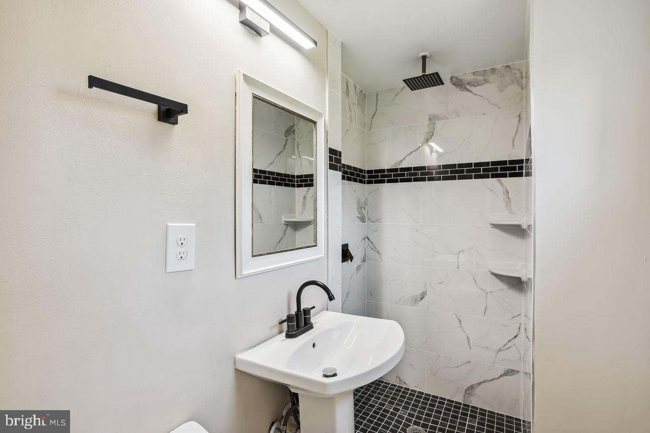 2116 GLENDORA DRIVE